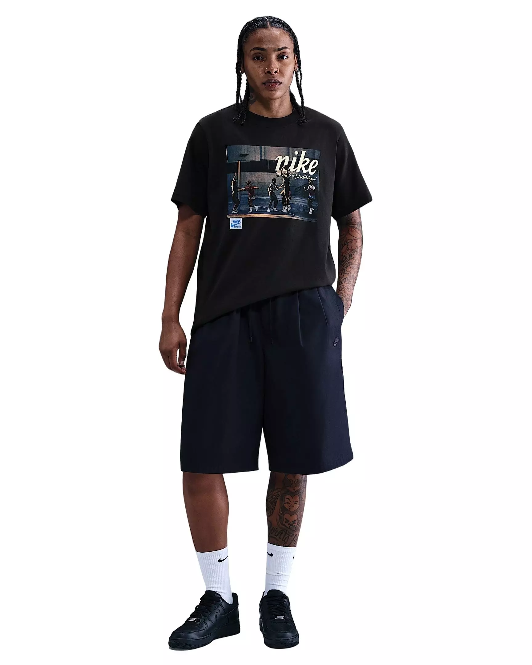 Nike Women's Basketball Photo Tee - Black - BLACK