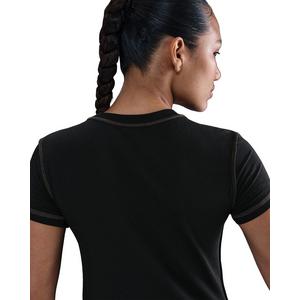 Nike Women's Sportswear Chill Knit Slim Cropped Top -Black