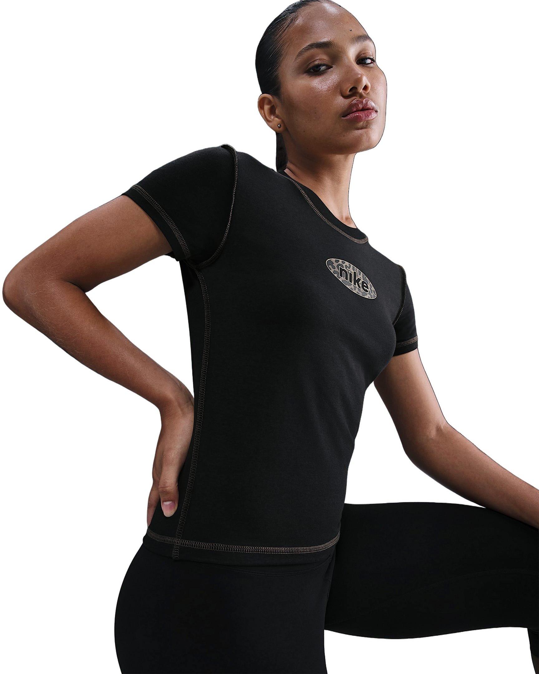 Nike Women's Sportswear Chill Knit Slim Cropped Top -Black - BLACK Thumbnail View 3
