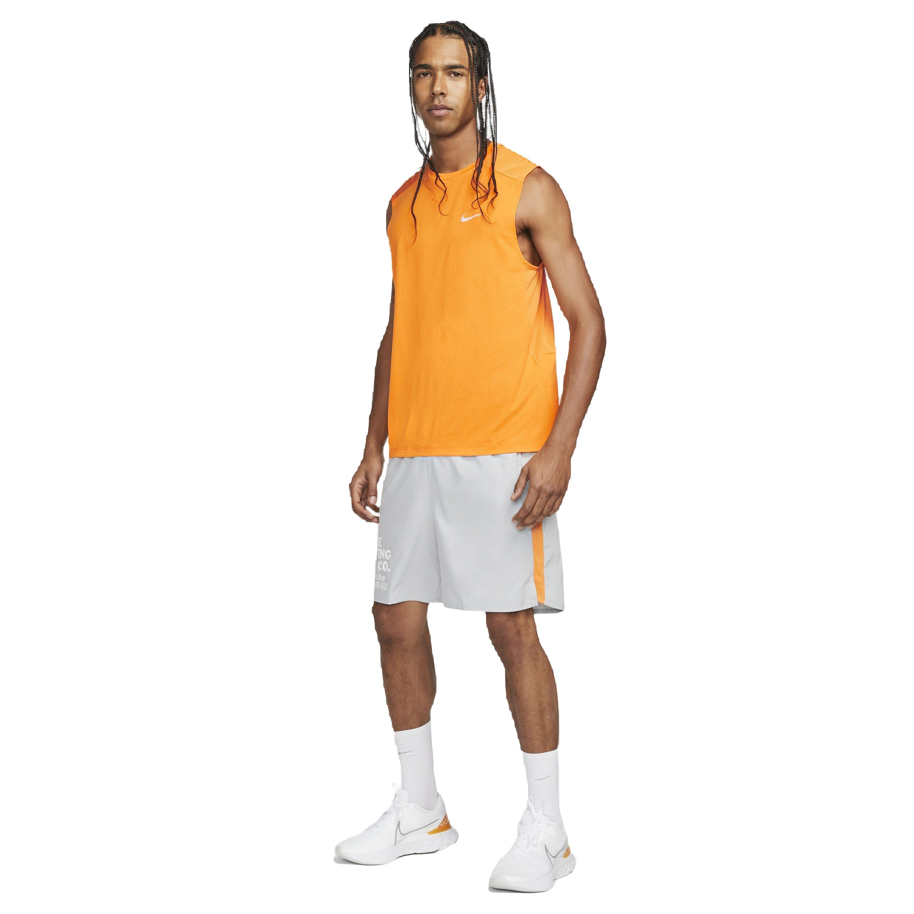 Nike Rise 365 Men's Dri-FIT Running Tank Top. Nike DK