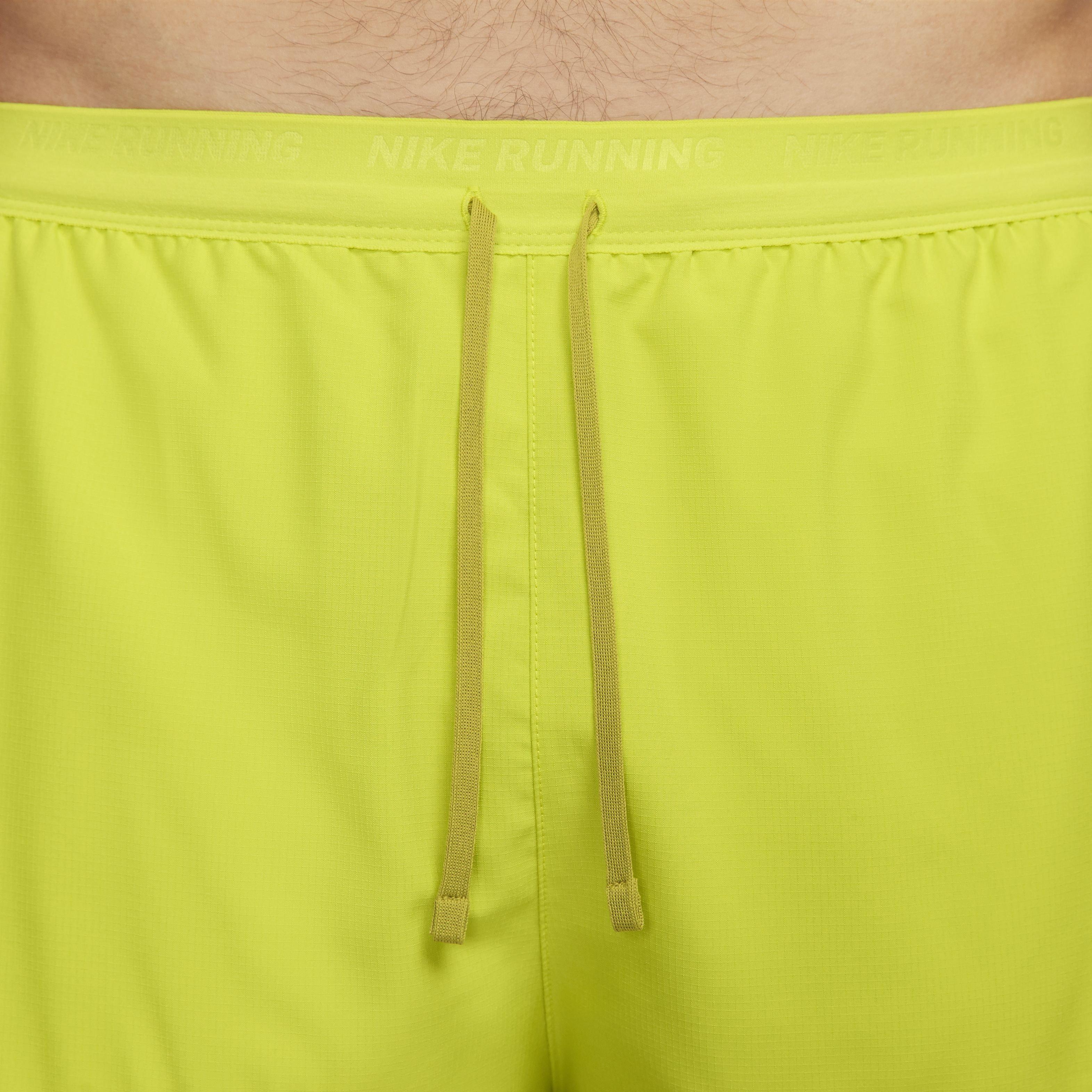 Nike Men's Dri-FIT Stride 5" 2-in-1 Hybrid Running Shorts - GREEN Thumbnail View 4