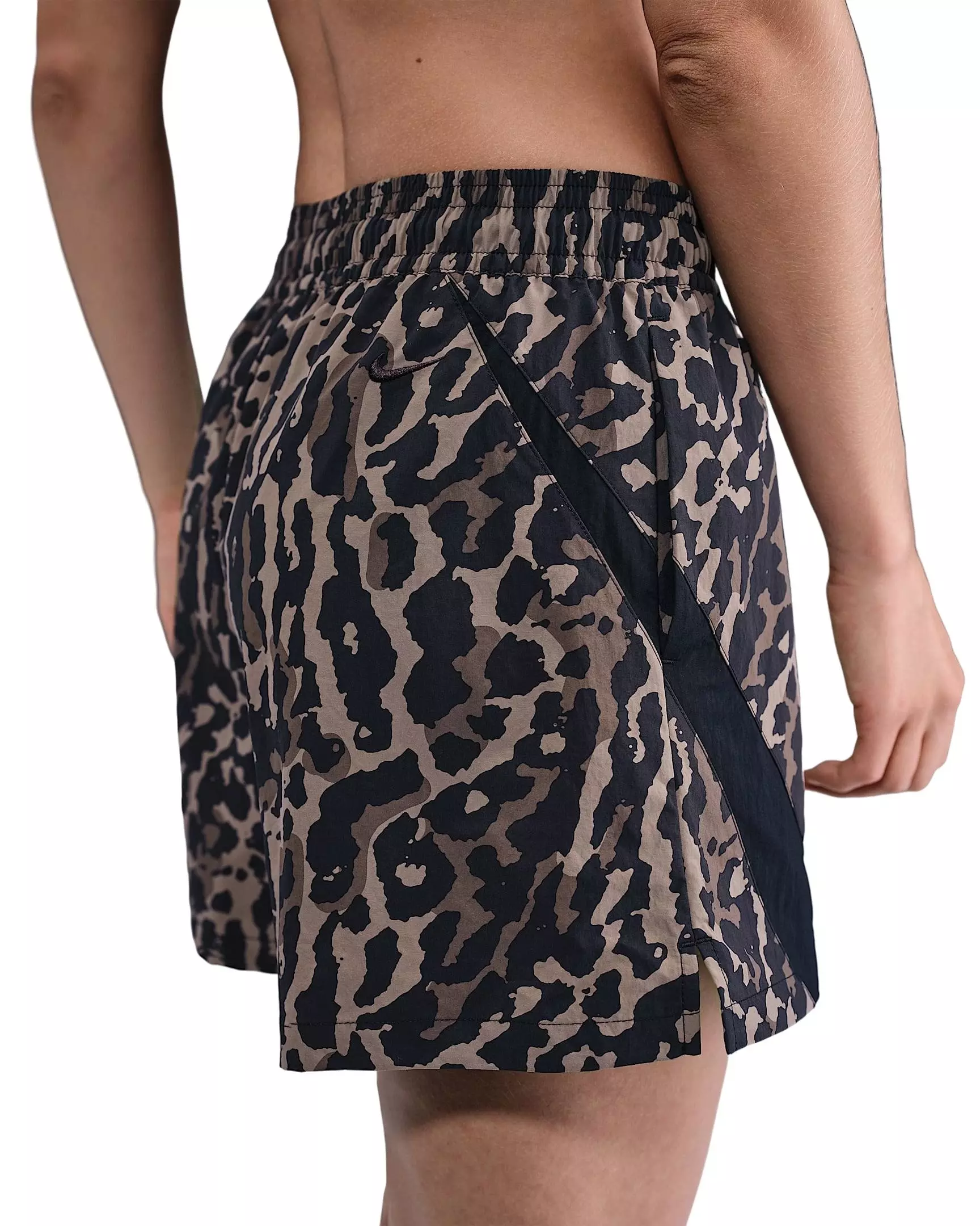 Nike Women's Sportswear Trend Woven AOP Shorts -Black - BLACK