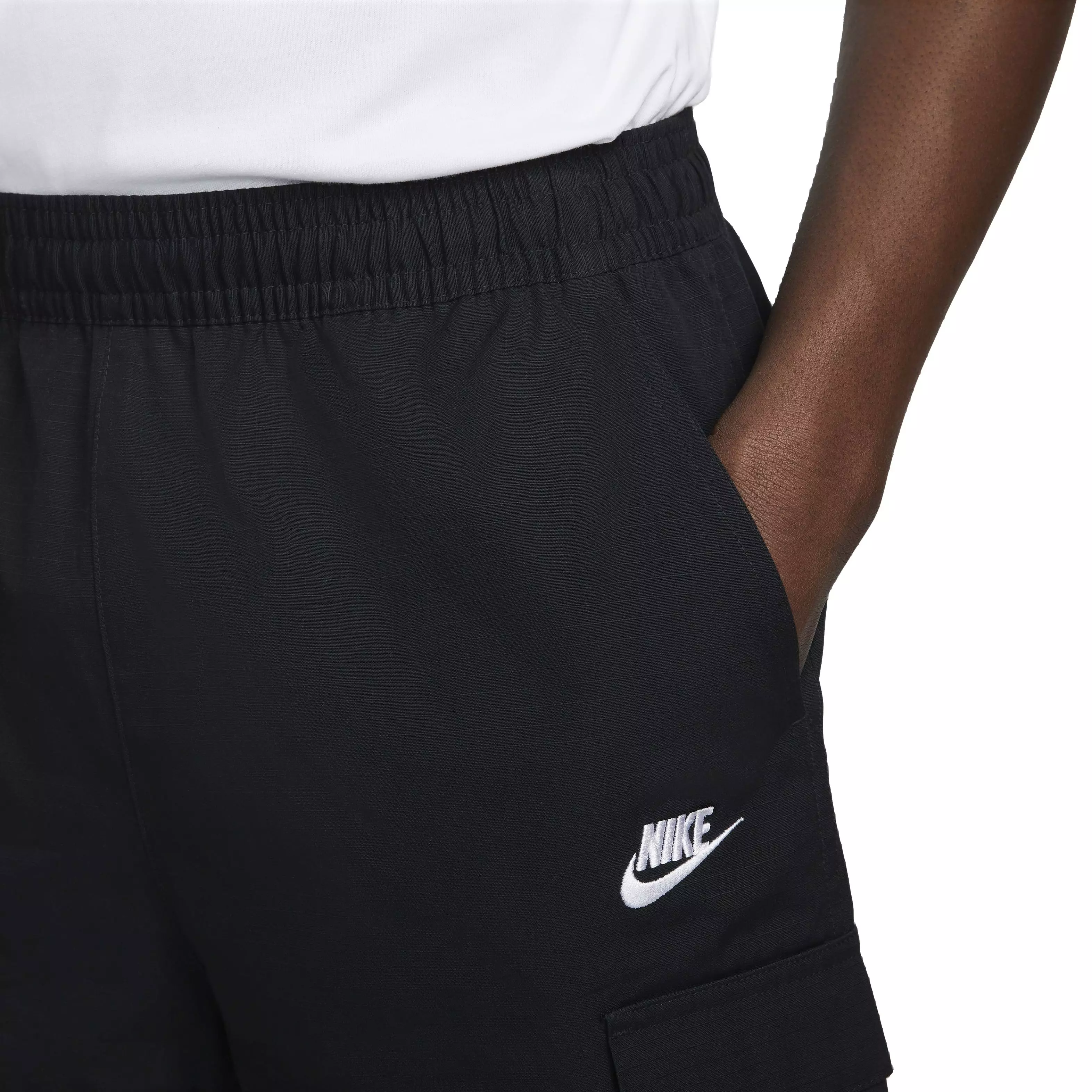 Nike Men's Club Woven Cargo Shorts - BLACK