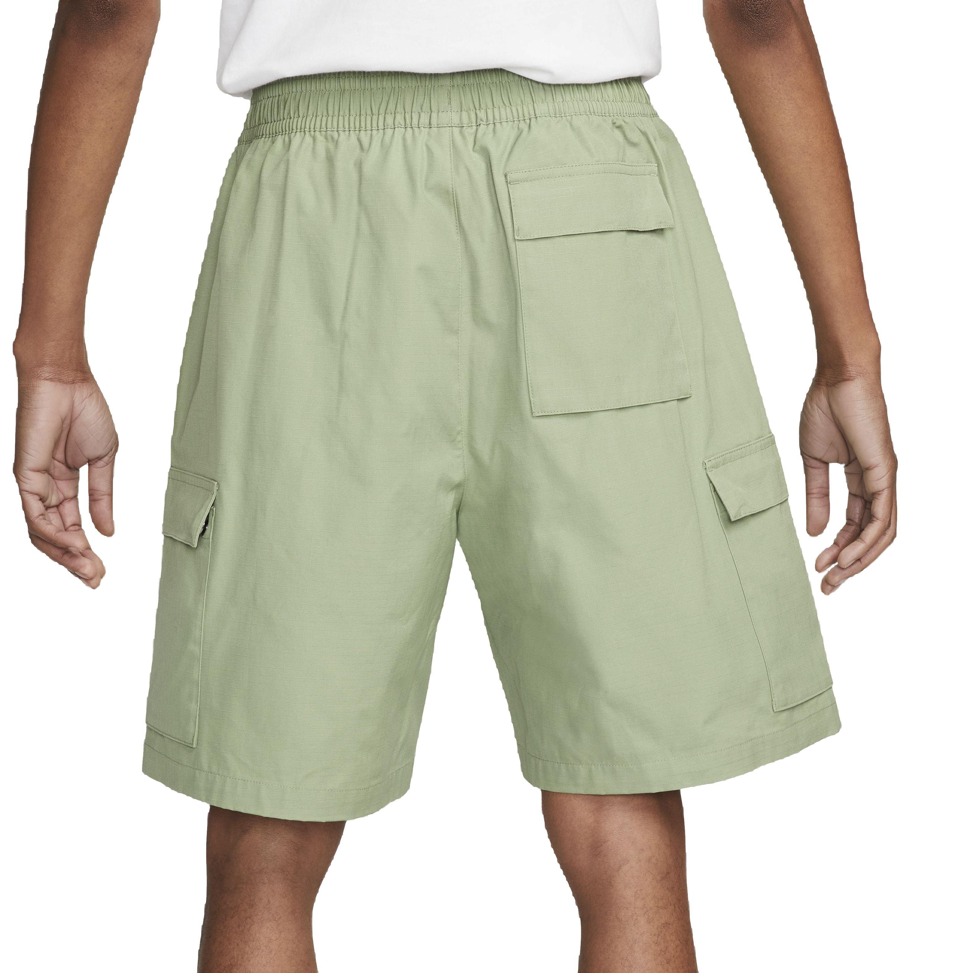 Nike Men's Club Woven Cargo Shorts - GREEN Thumbnail View 2