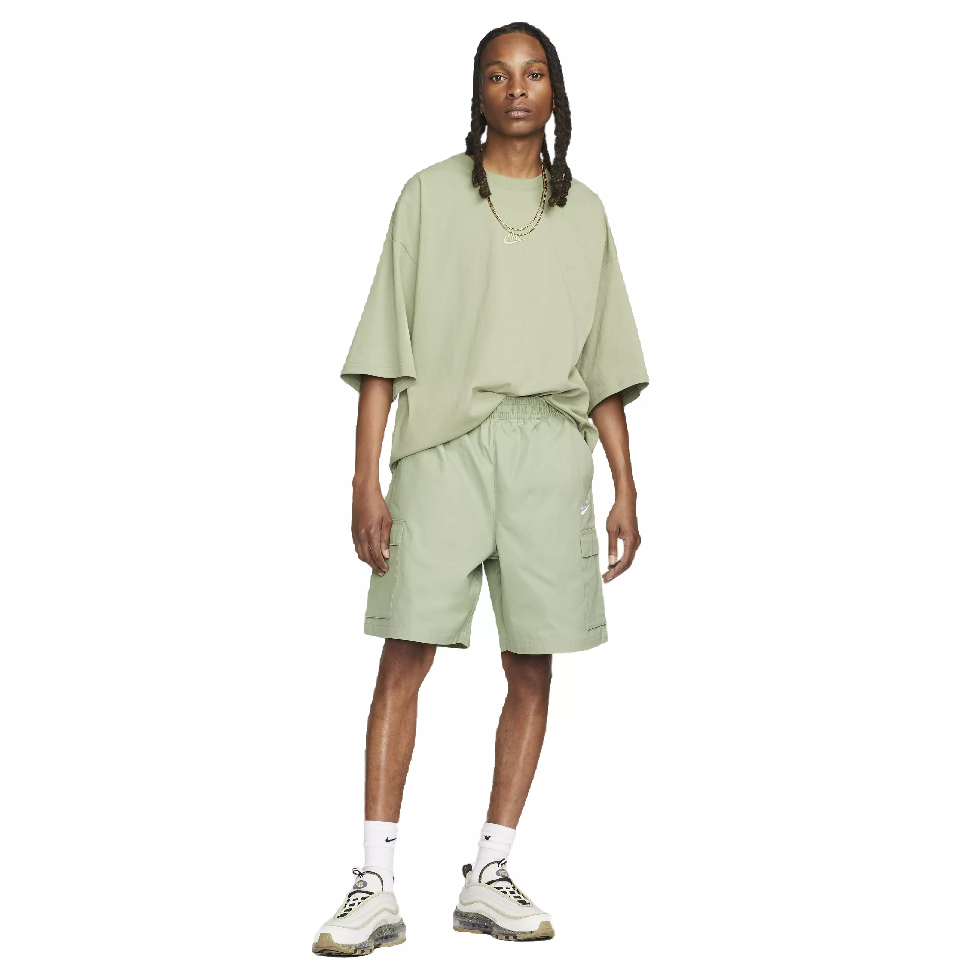 Nike Men's Club Woven Cargo Shorts - GREEN