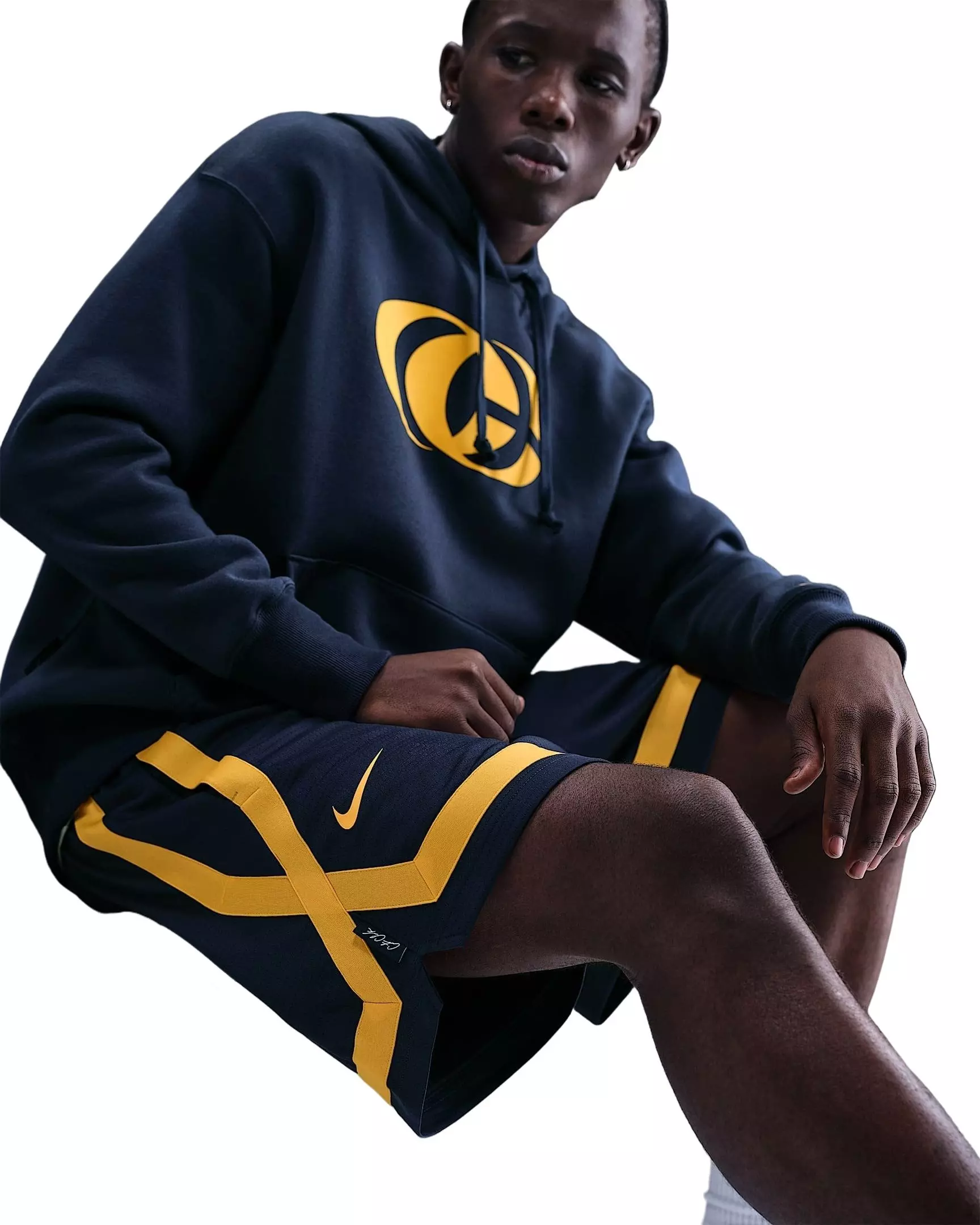 Nike Unisex Caitlin Clark Crossover Dri-FIT 5" Basketball Shorts -Navy/Yellow - NAVY/YELLOW