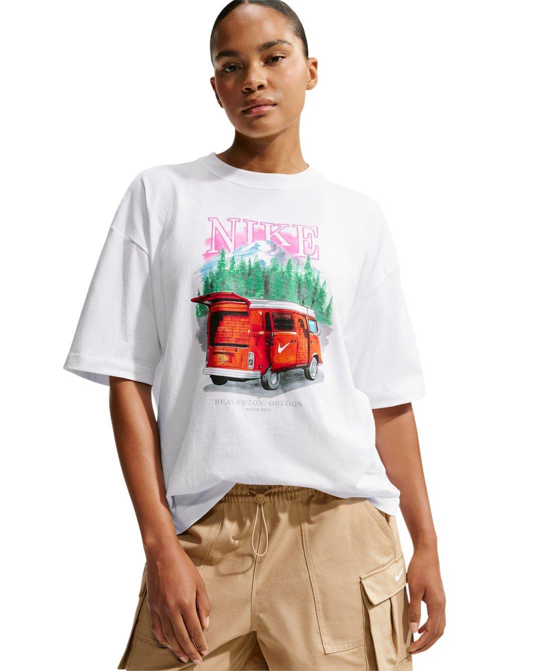Nike Women's Sportswear Classic Oversized Van T-Shirt - White - WHITE