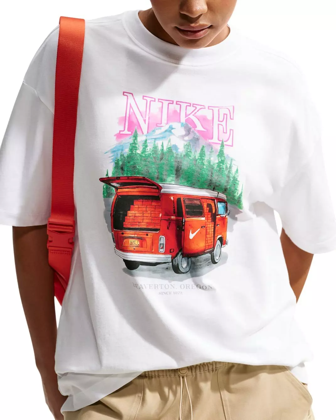 Nike Women's Sportswear Classic Oversized Van T-Shirt - White - WHITE