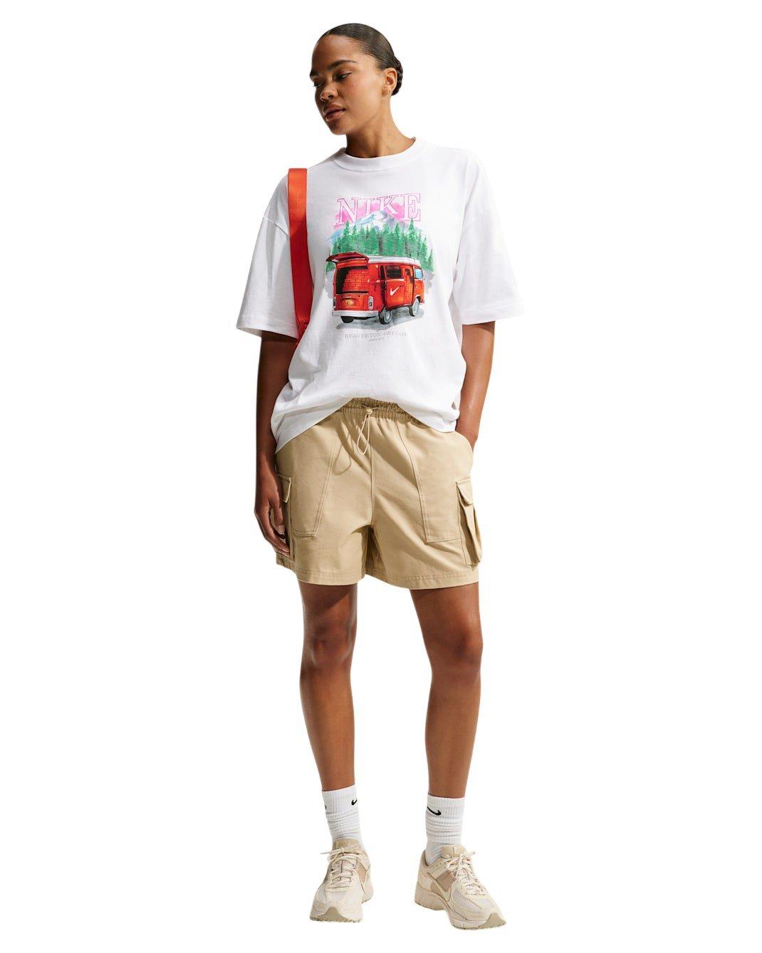 Nike Women's Sportswear Classic Oversized Van T-Shirt - White - WHITE