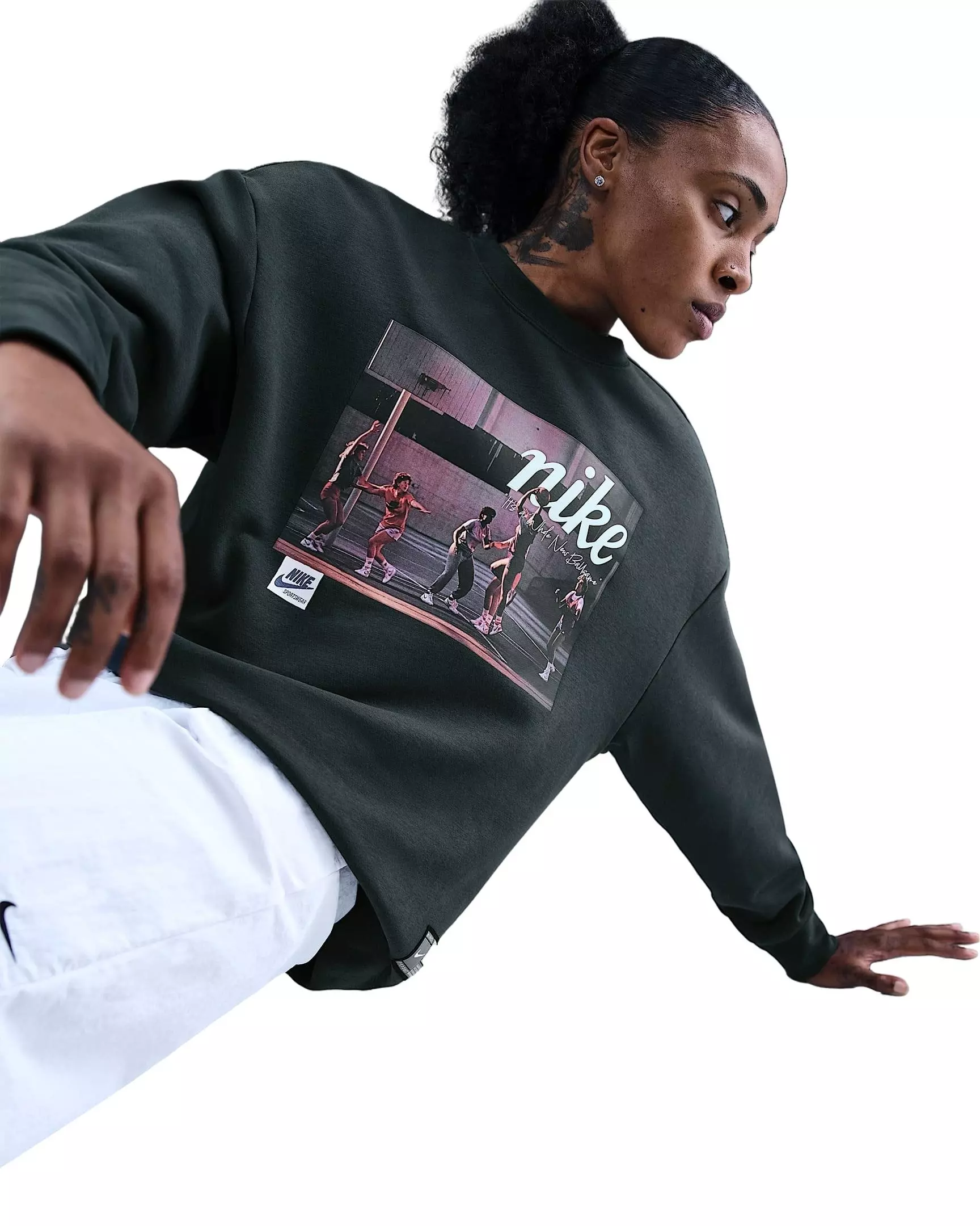 Nike Women's Club Fleece Loose Crew -Seaweed Green - SEAWEED GREEN