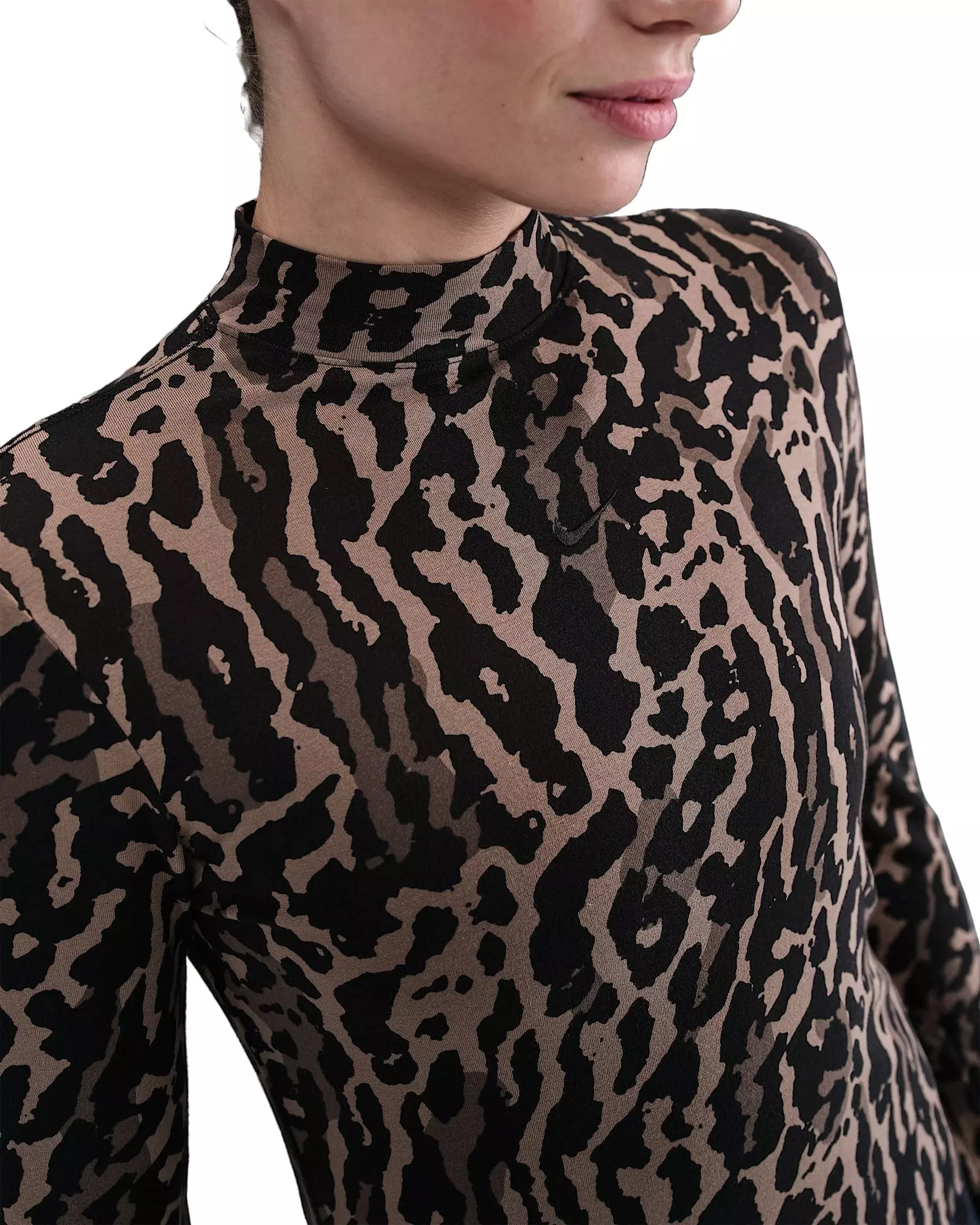 Nike Women's Sportswear Chill Knit Slim Long-Sleeve T-Shirt -Black - BLACK