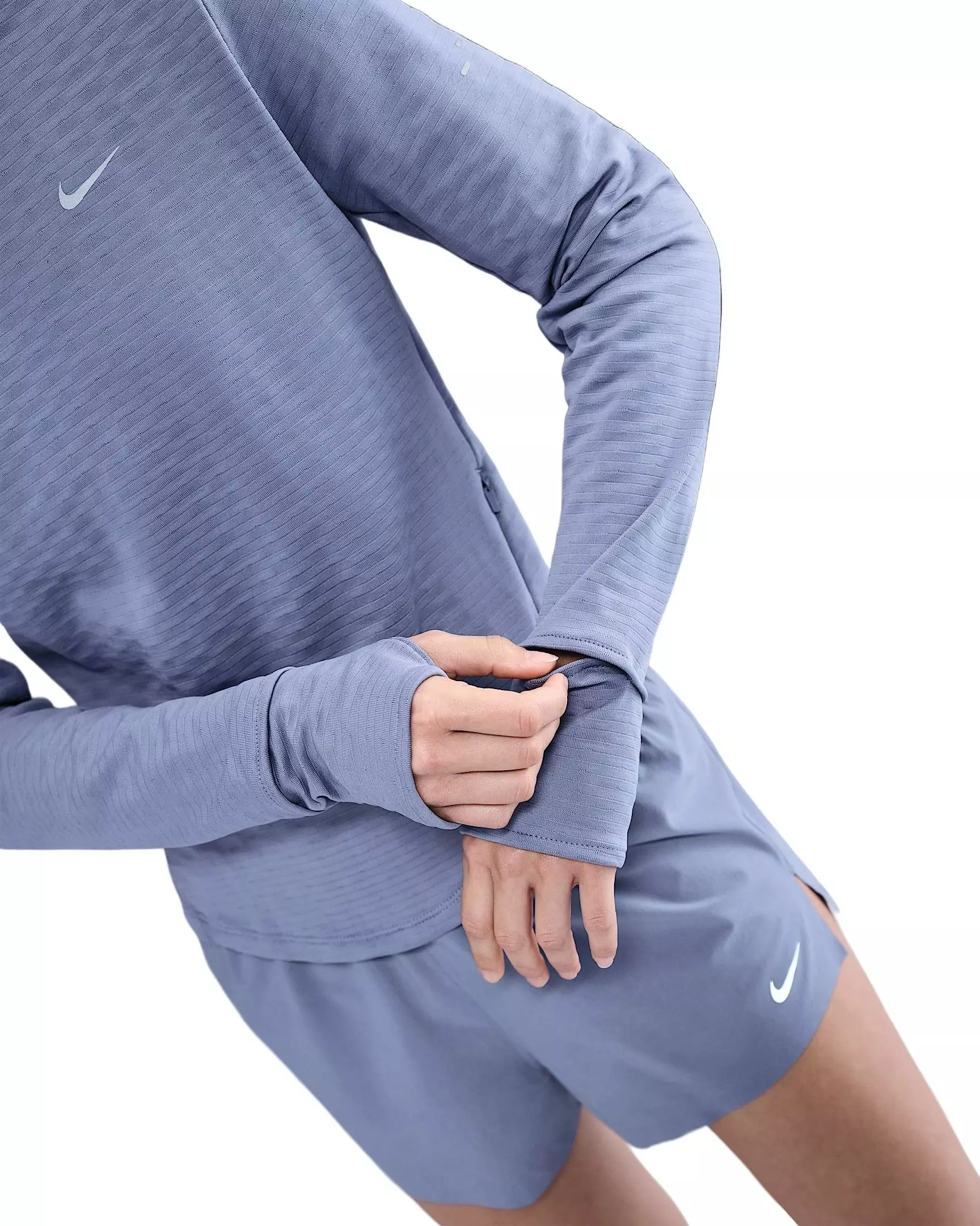 Nike Women's Swift Therma-FIT Turtle-Neck Running Top - Indigo - INDIGO