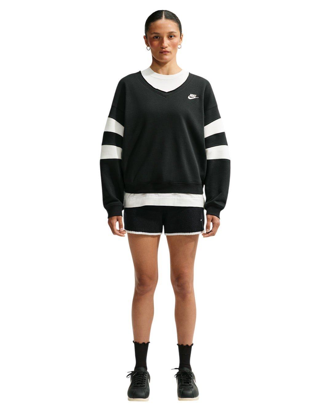 Nike Women's Sportswear Chill Knit Mid-Rise Shorts - Black/White - BLACK/WHITE