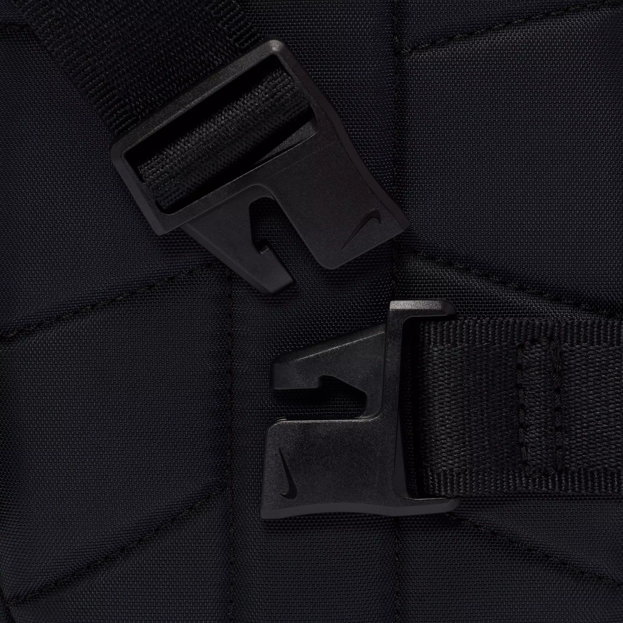 Nike Commute Crossbody Bag- Black/Black/Reflect Silver - BLACK/BLACK/SILVER