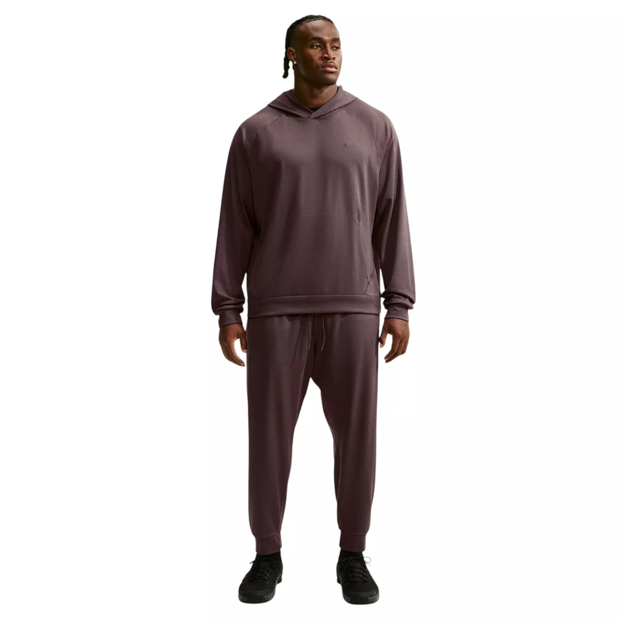 Nike Men's Primary NanoKnit Dri-FIT UV Protection Performance Joggers - BROWN