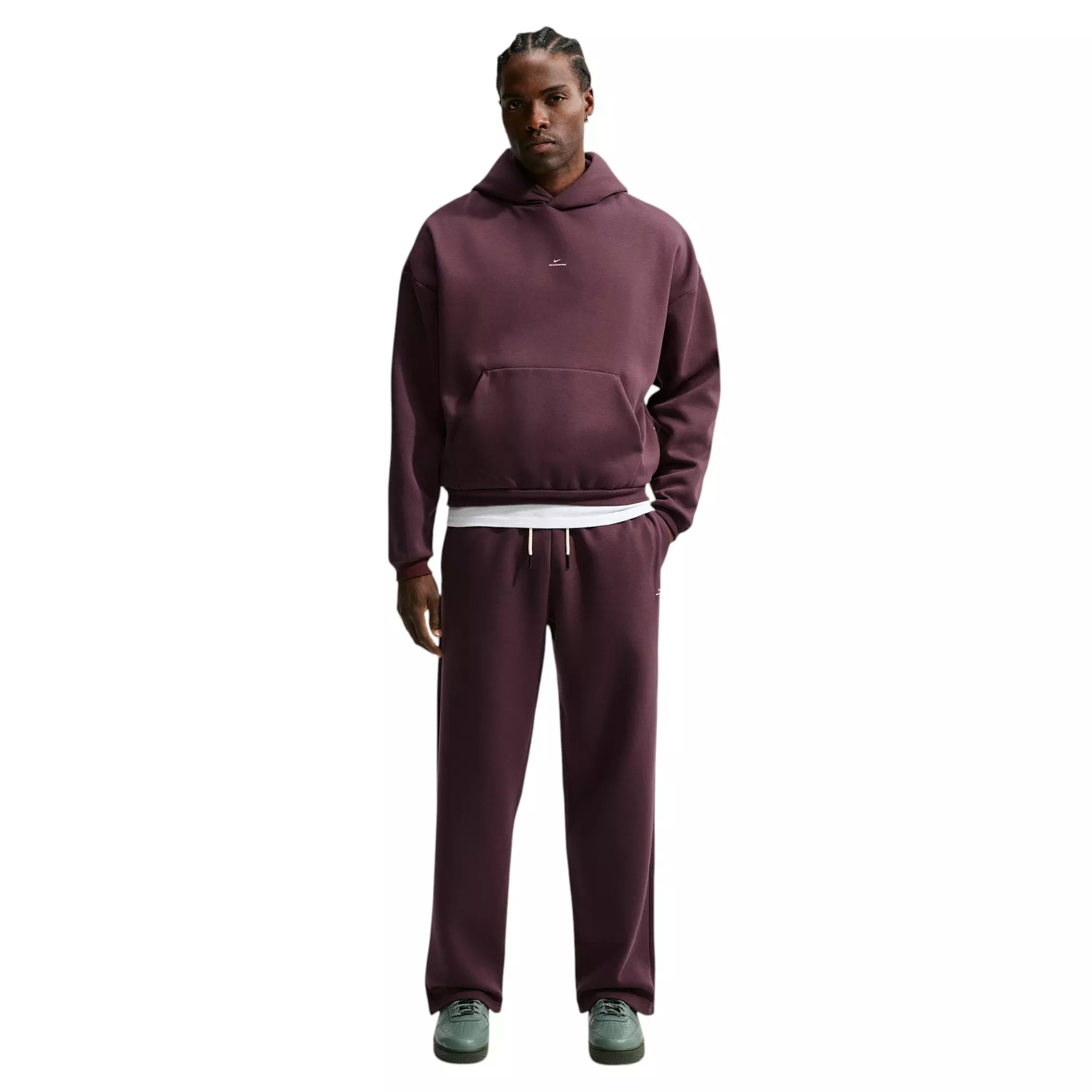 Nike Men's Standard Issue Therma-FIT Brushed Open-Hem Basketball Pants - RED