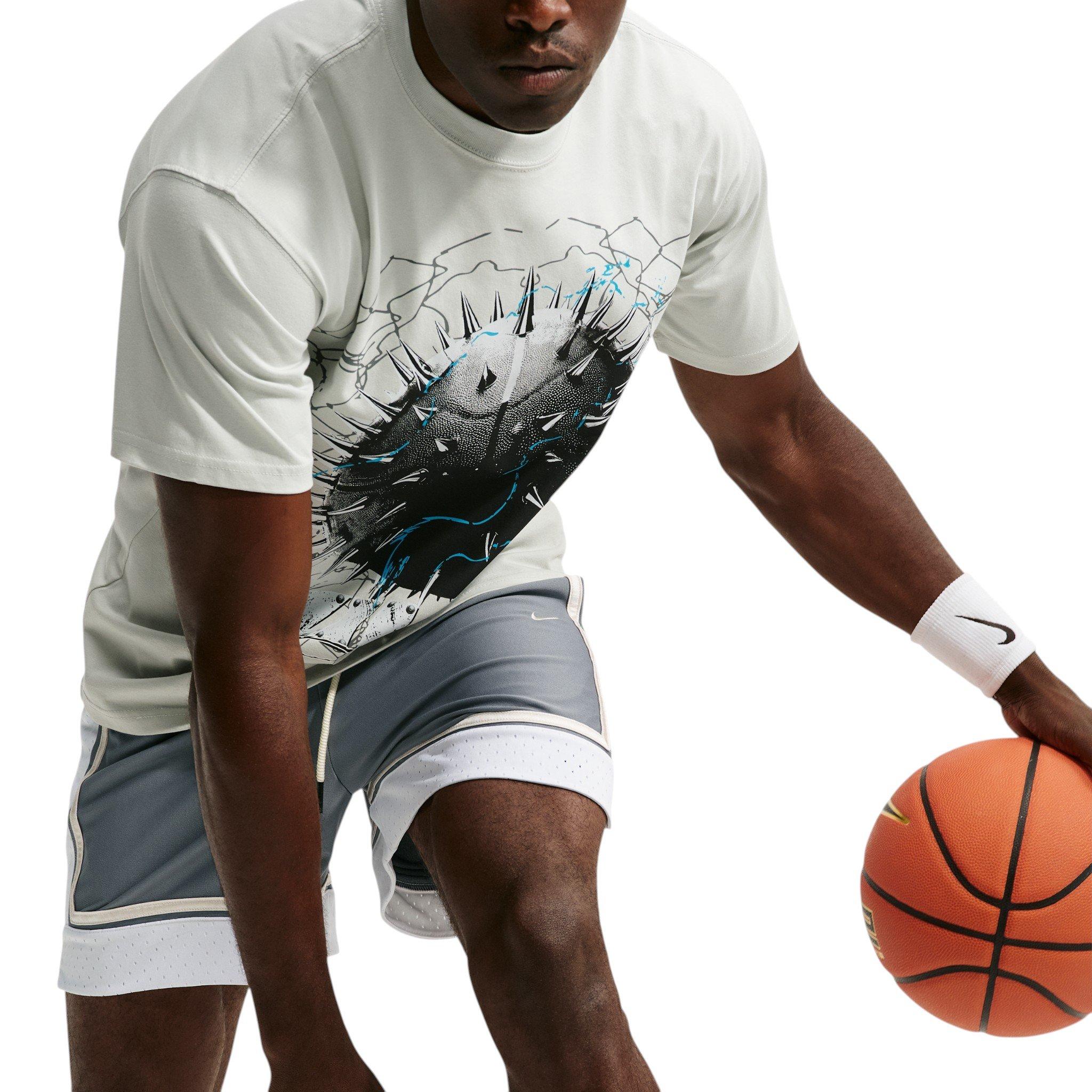 Nike Men's Standard Issue Dri-FIT 6" Basketball Shorts - GREY