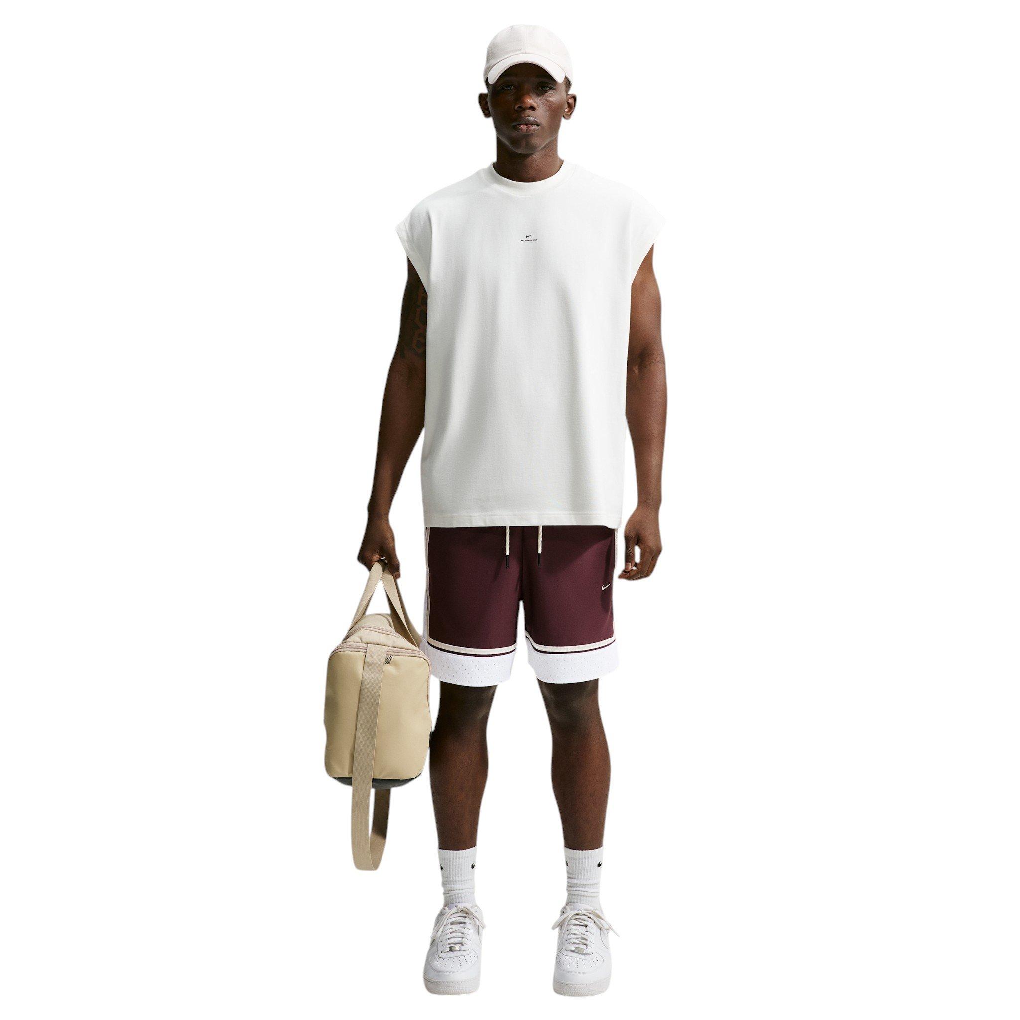 Nike Men's Standard Issue Dri-FIT 6" Basketball Shorts - RED