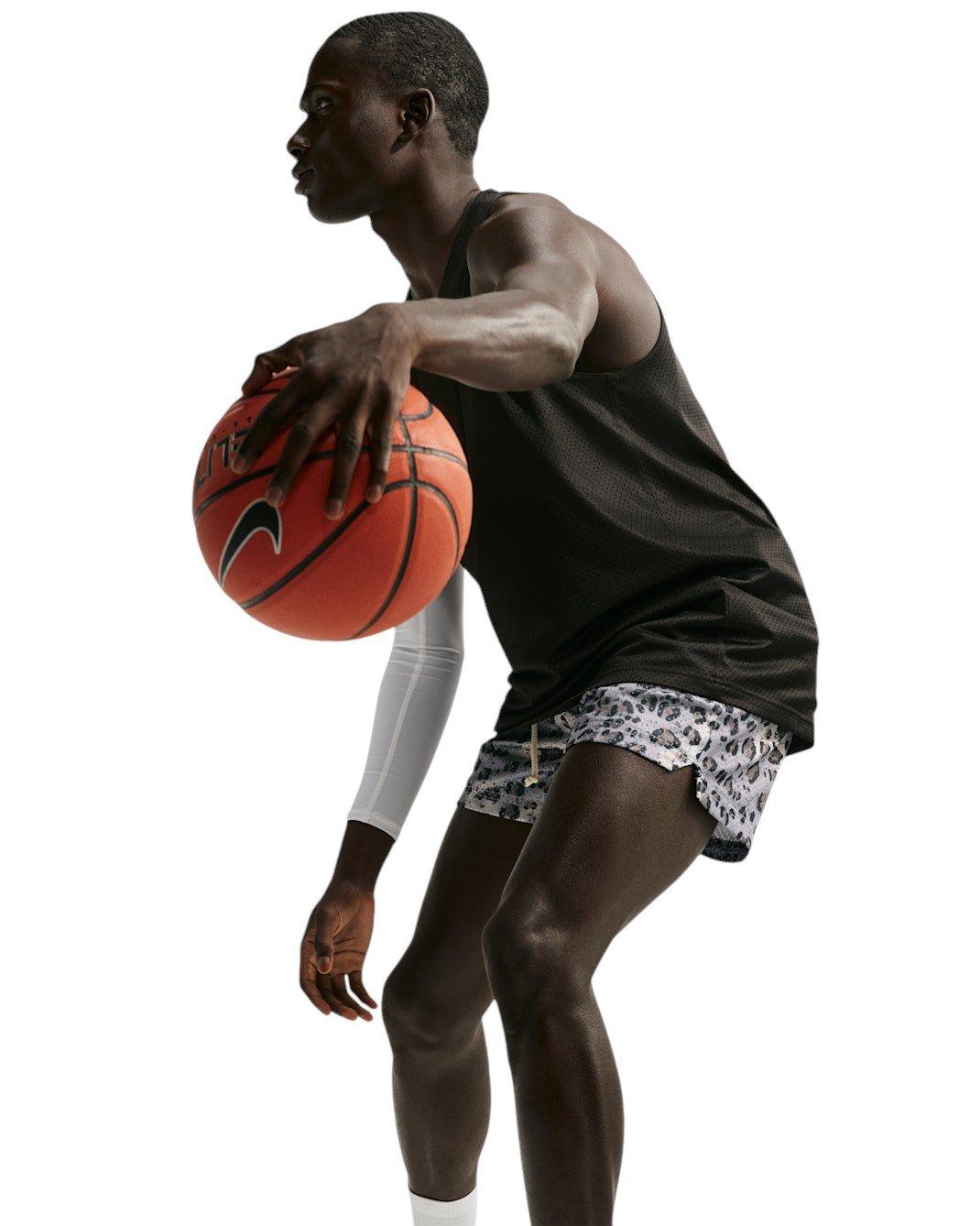 Nike Men's Standard Issue 5" Basketball Shorts - GREY