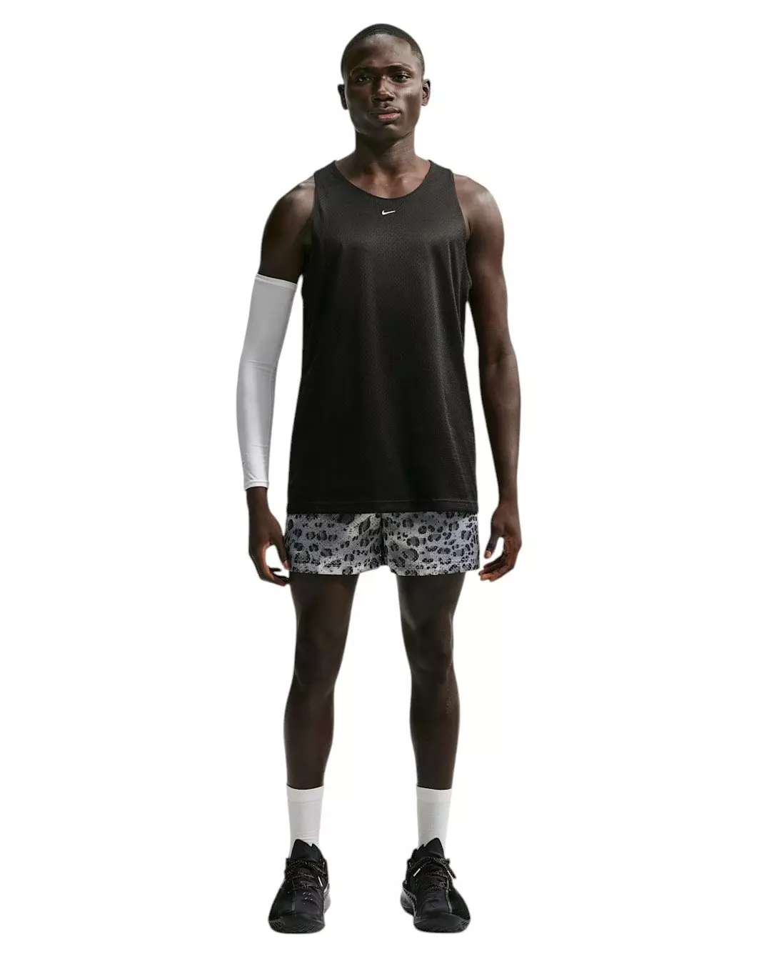 Nike Men's Standard Issue 5" Basketball Shorts - GREY