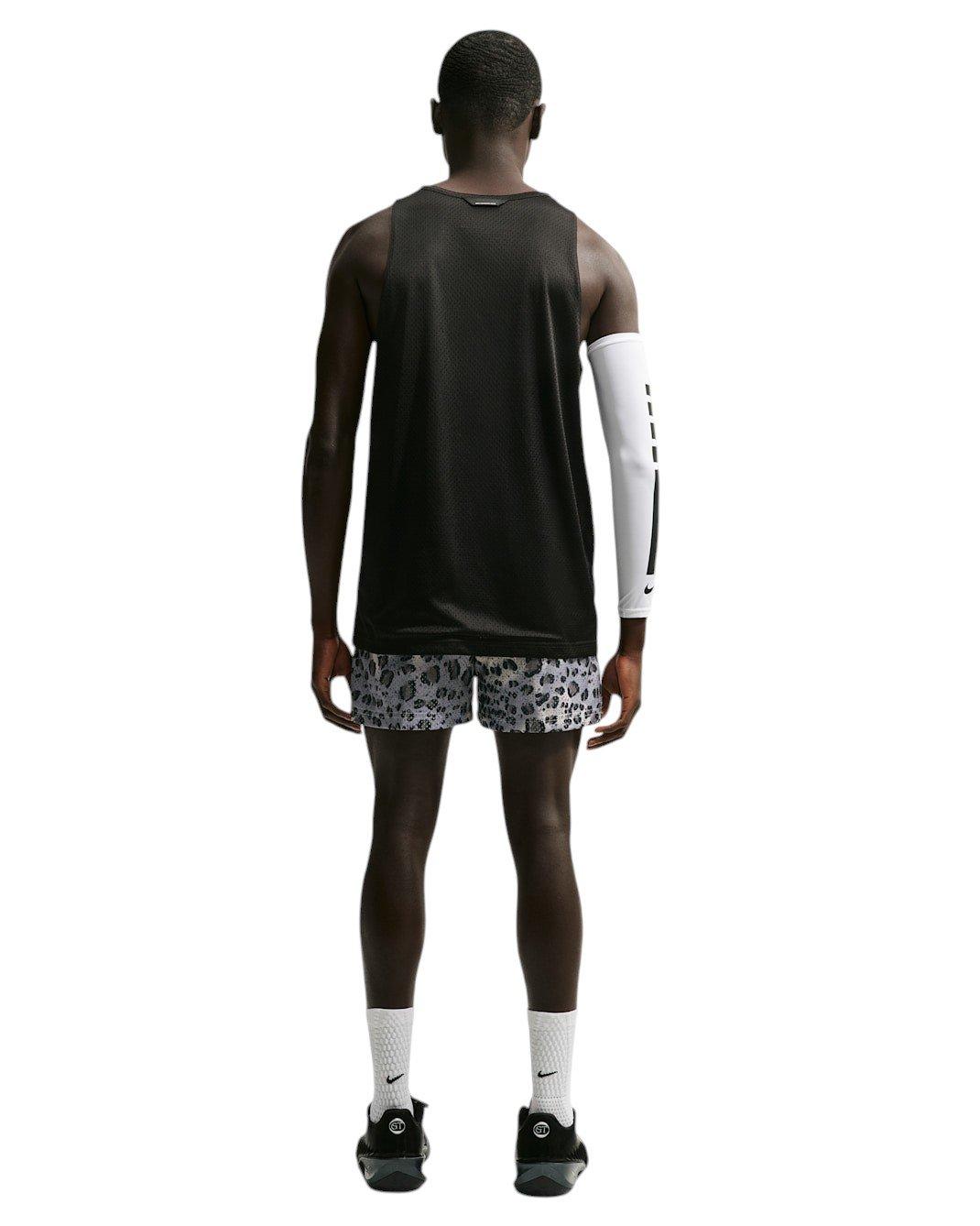Nike Men's Standard Issue 5" Basketball Shorts - GREY
