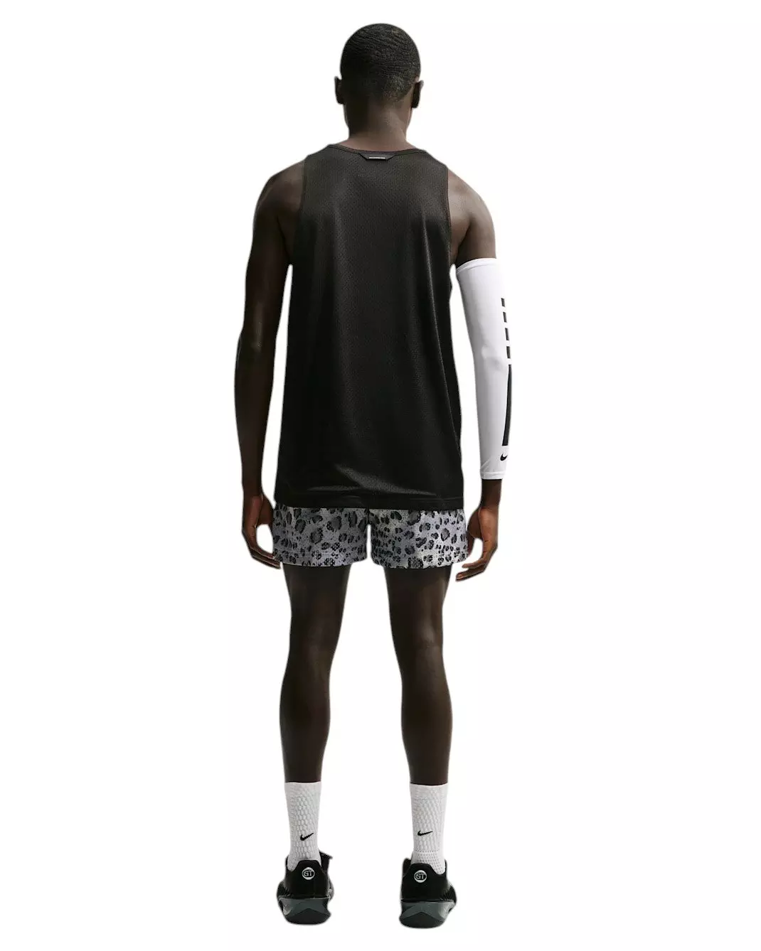 Nike Men's Standard Issue 5" Basketball Shorts - GREY