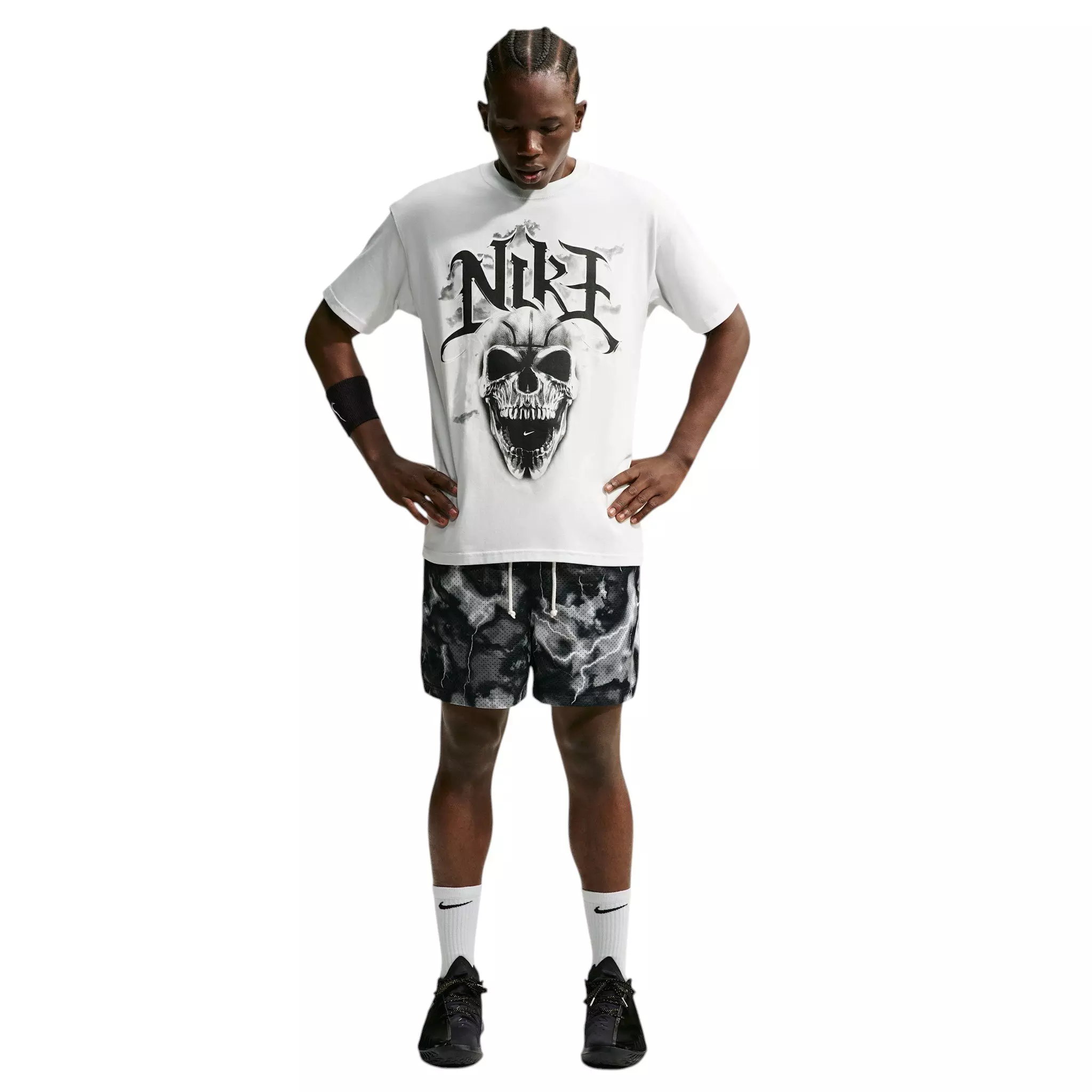 Nike Men's Standard Issue Marble Dri-FIT 5" Mesh Basketball Shorts - GREY