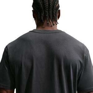 Nike Men's Spiked Basketball T-Shirt - BLACK