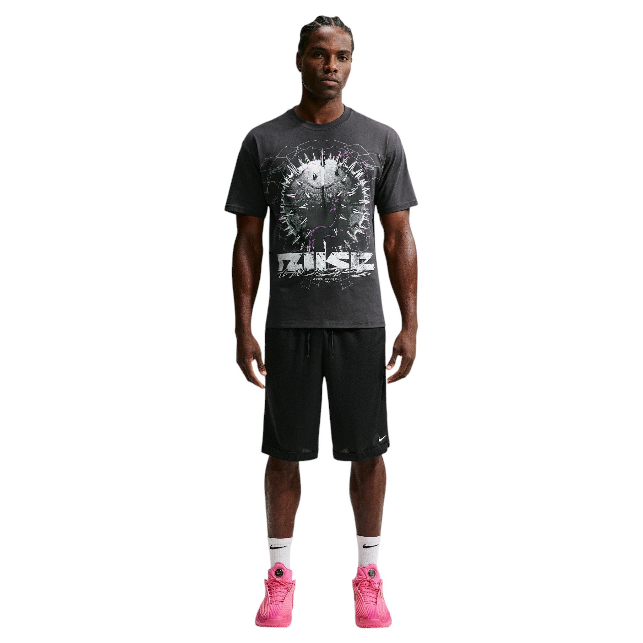 Nike Men's Spiked Basketball T-Shirt - BLACK Thumbnail View 4
