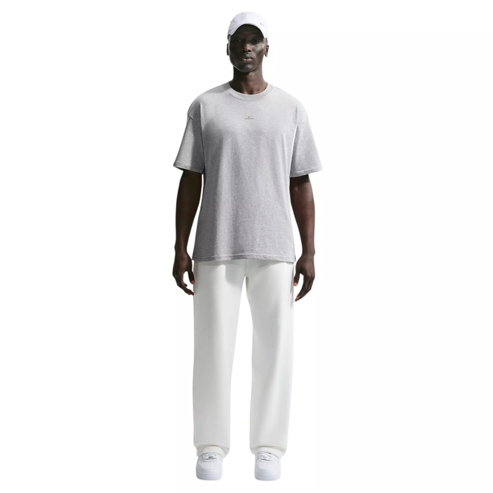 Nike Men's Standard Issue Dri-FIT Basketball T-Shirt - GREY