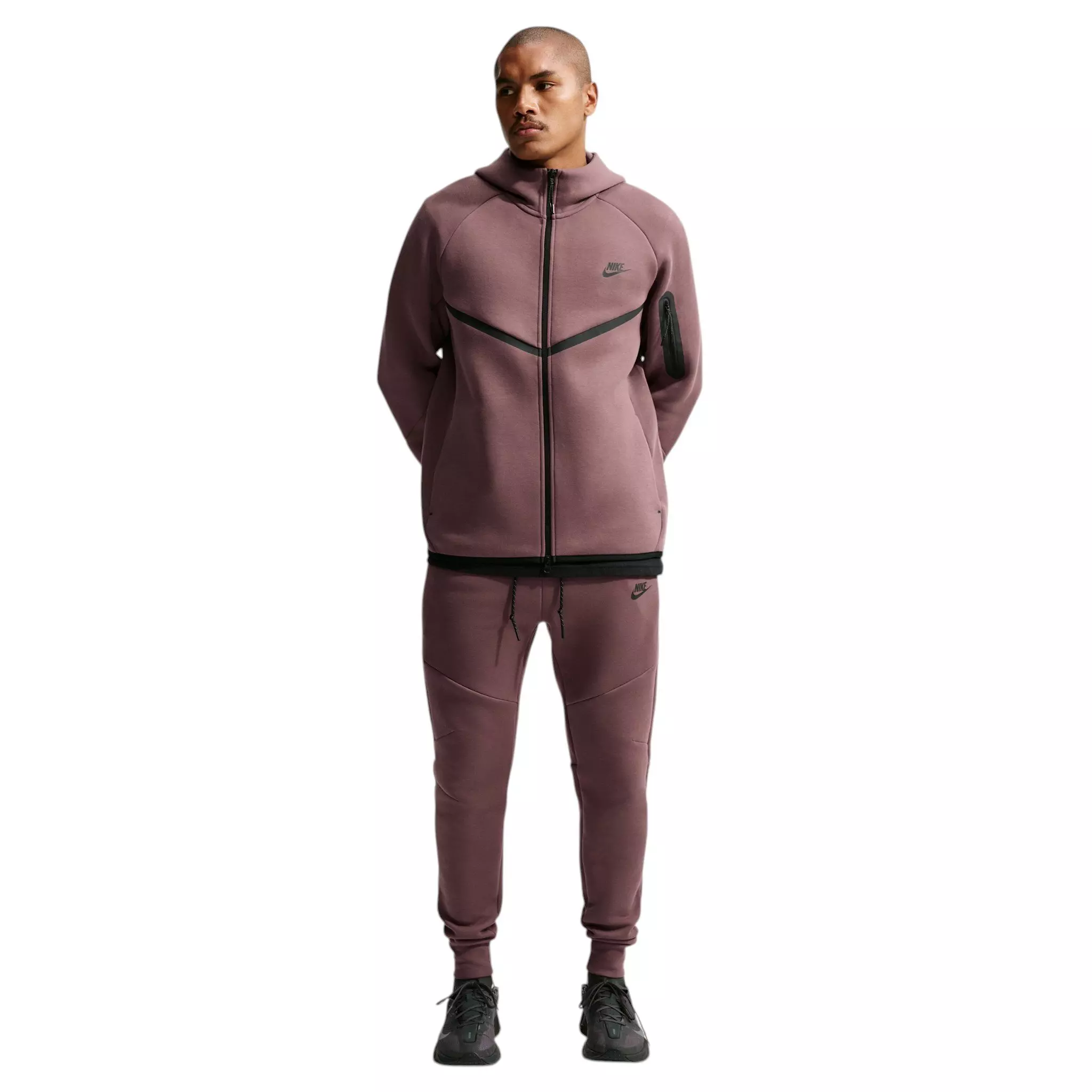 Nike Men's Tech Fleece Joggers - PURPLE