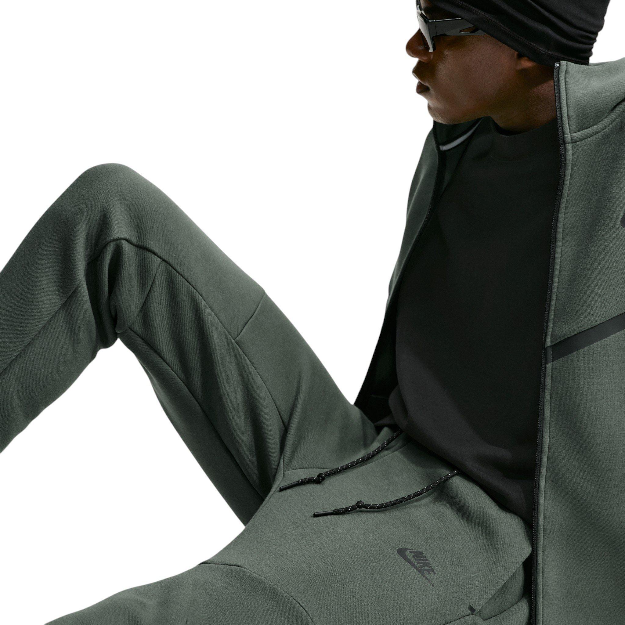 Nike Men's Tech Fleece Joggers - GREEN