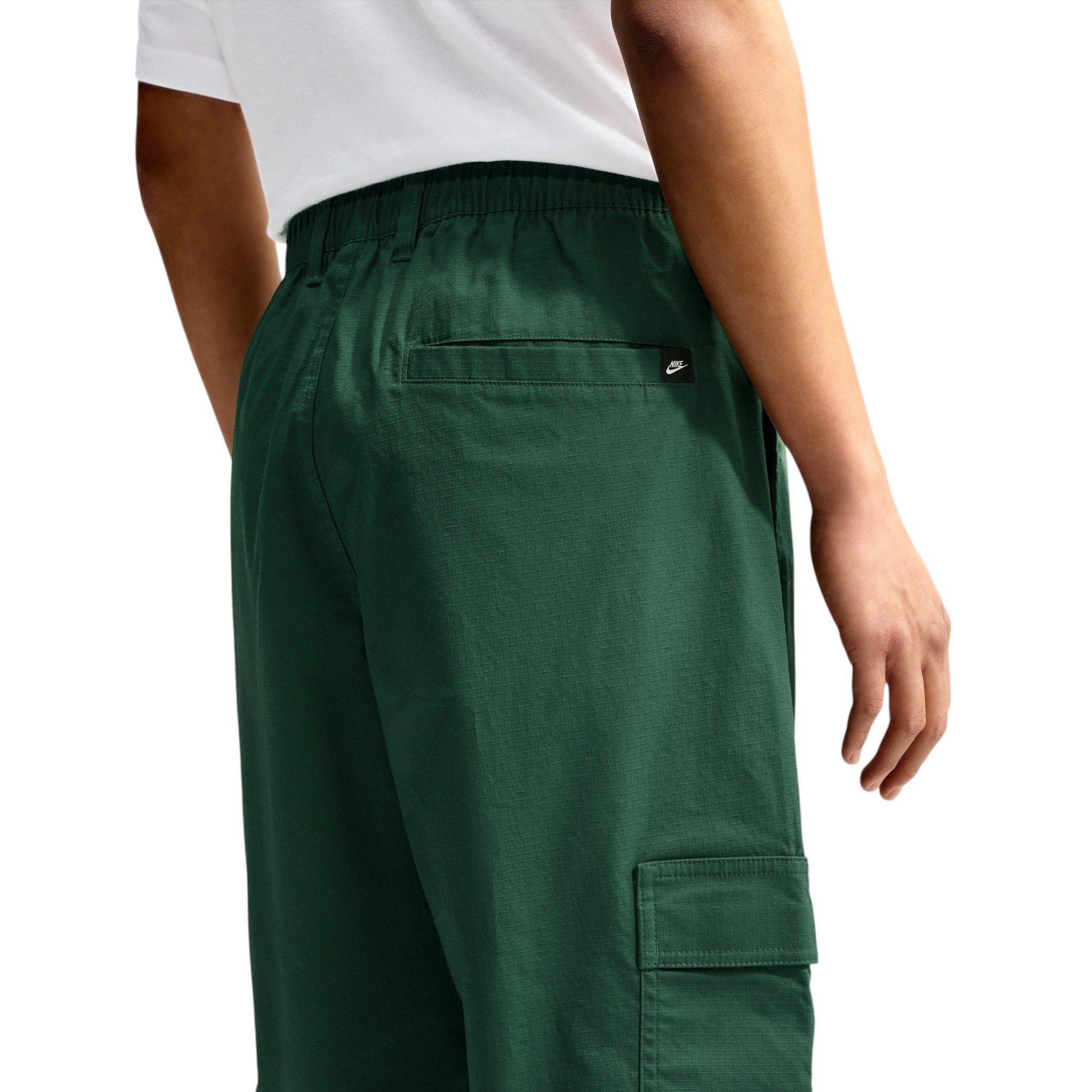 Nike Men's Sportswear Club Woven Cargo Pants - GREEN