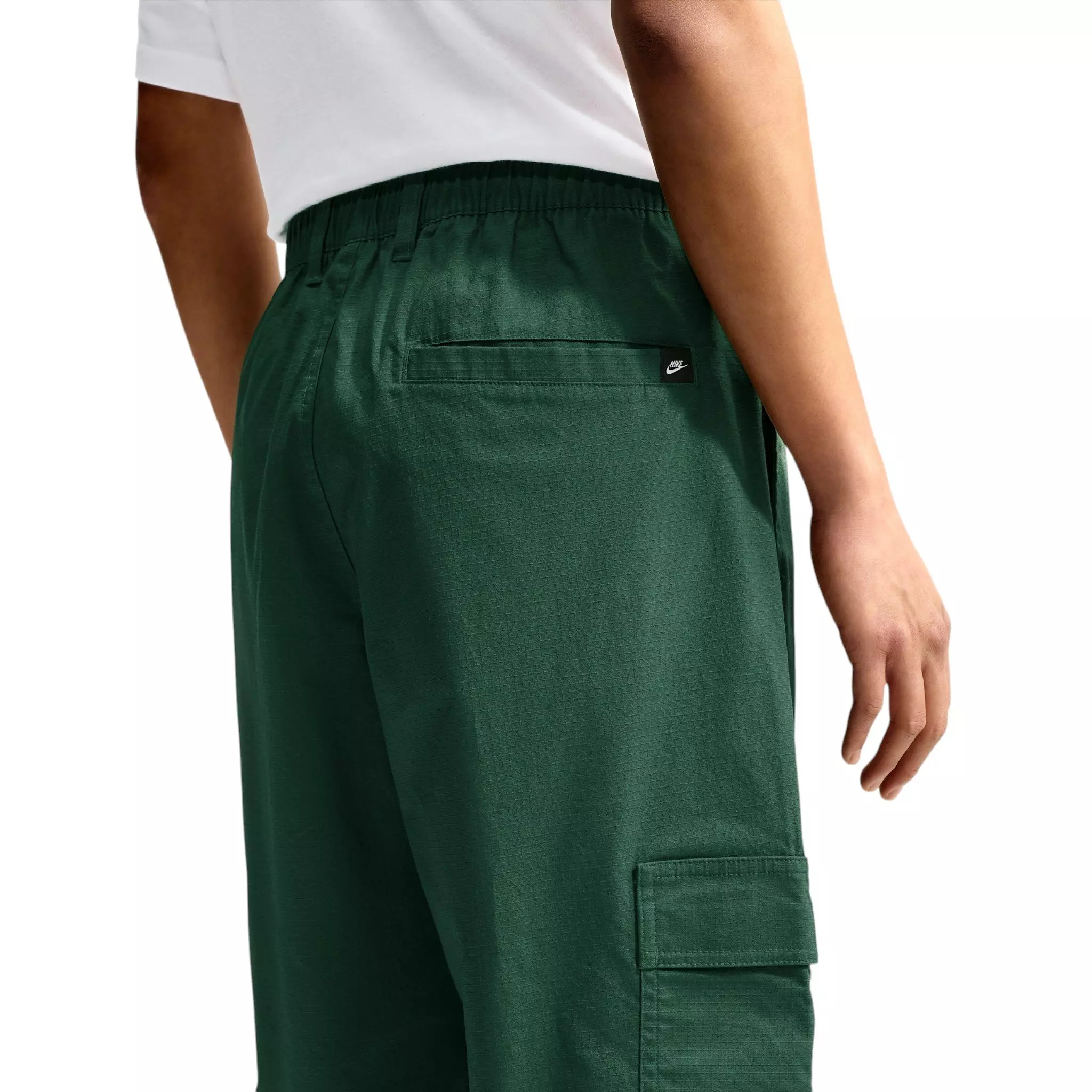 Nike Men's Sportswear Club Woven Cargo Pants - GREEN