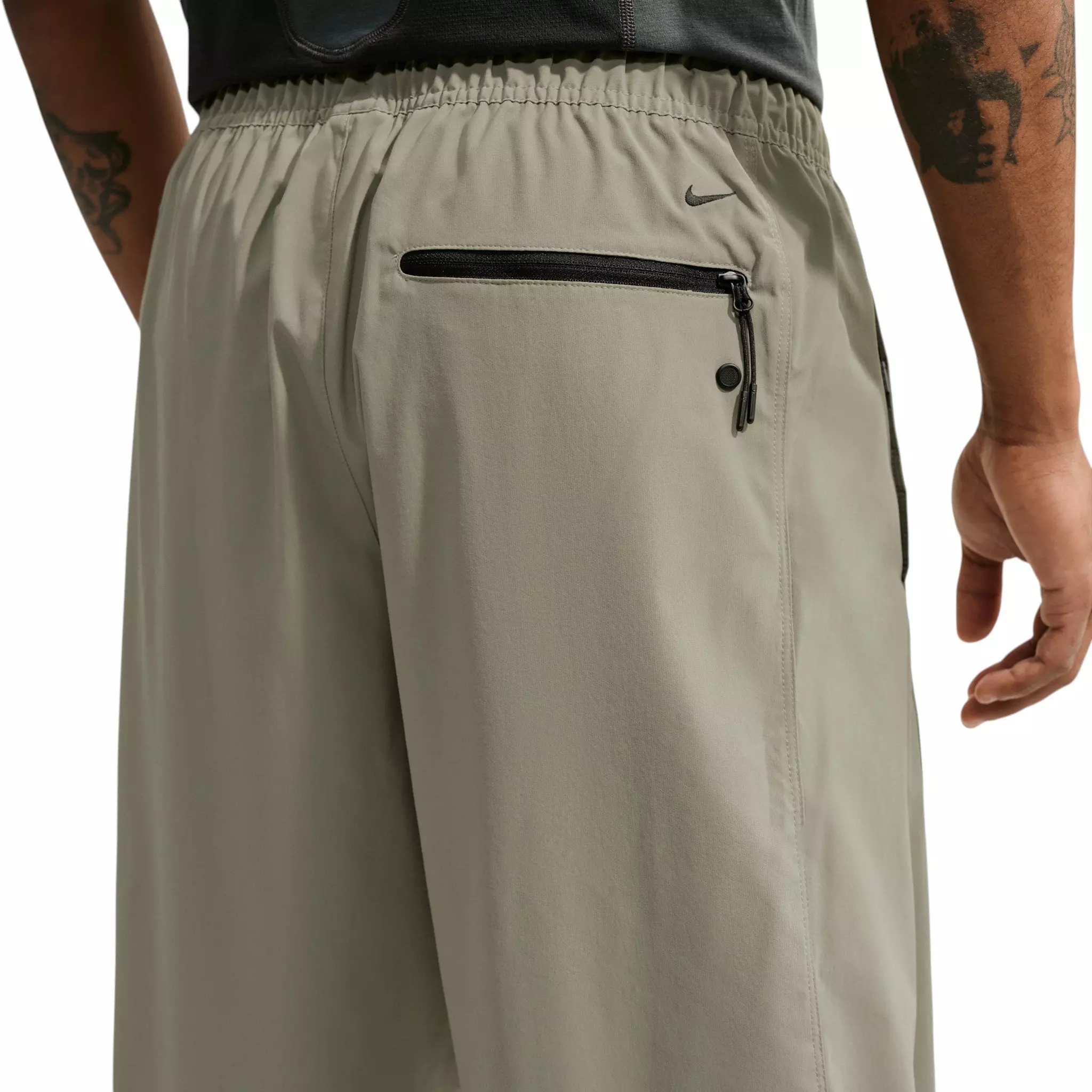 Nike Men's Tech Helios Dri-FIT Pants - LT GREEN