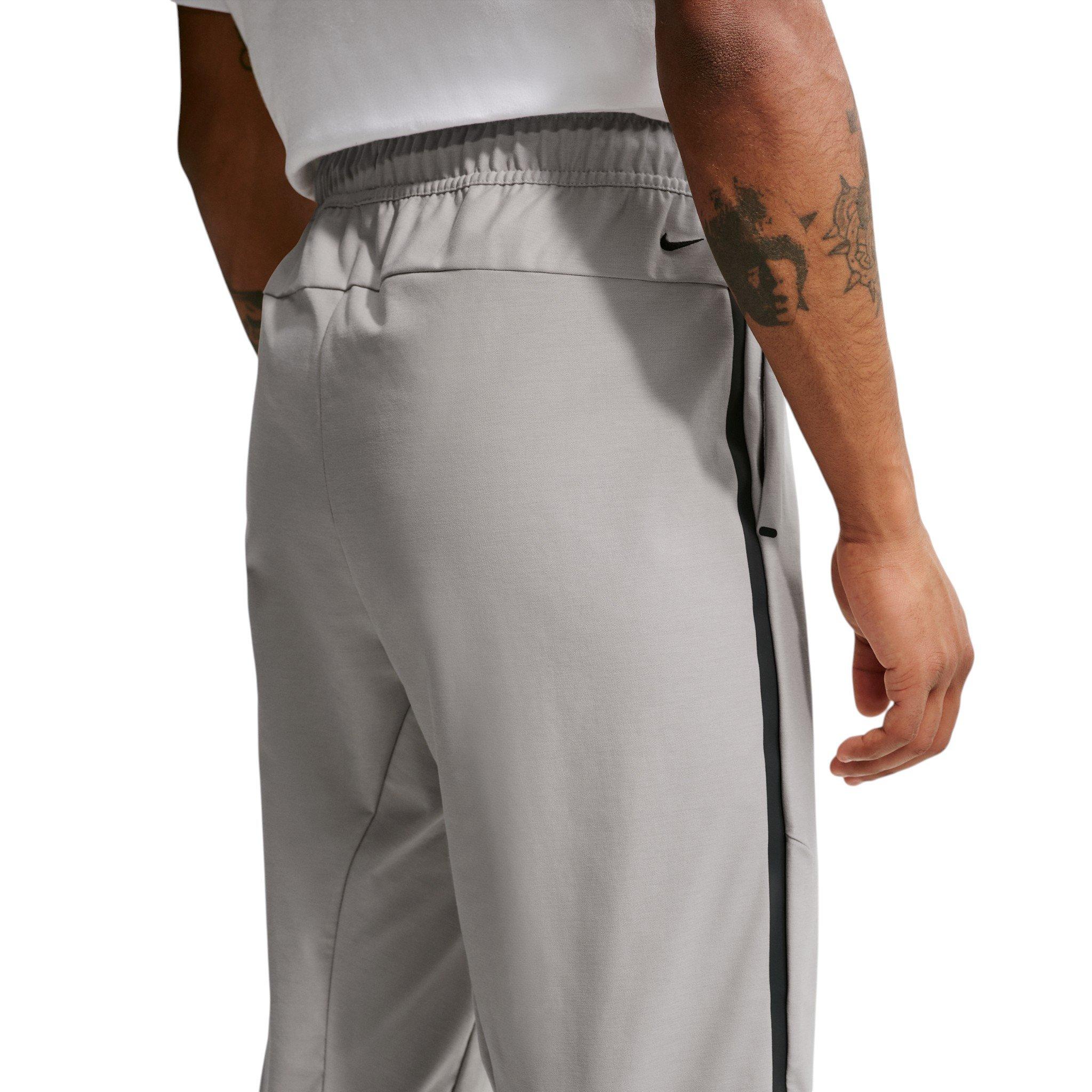 Nike Men's Tech Dri-FIT Shori Knit Pants - GREY