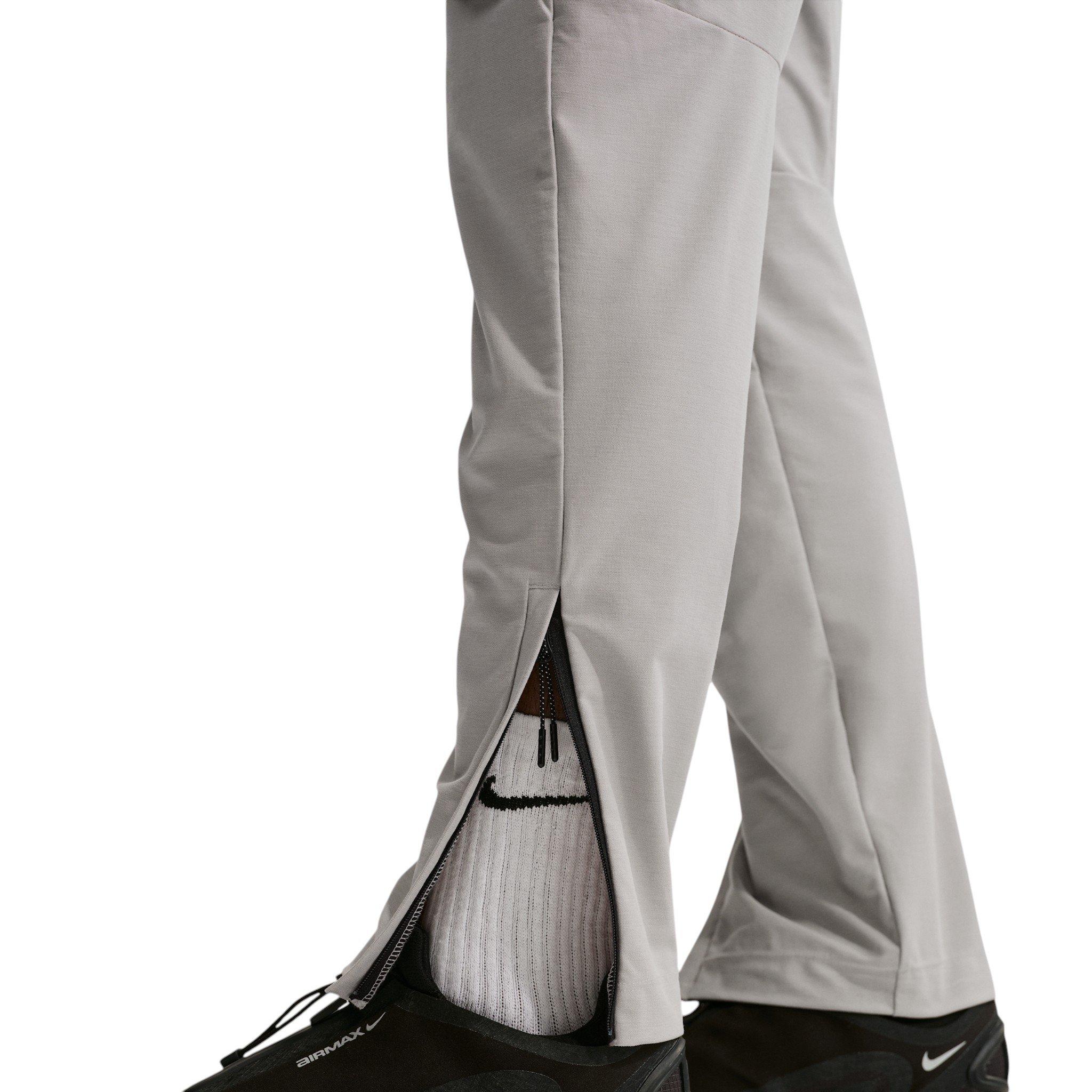 Nike Men's Tech Dri-FIT Shori Knit Pants - GREY