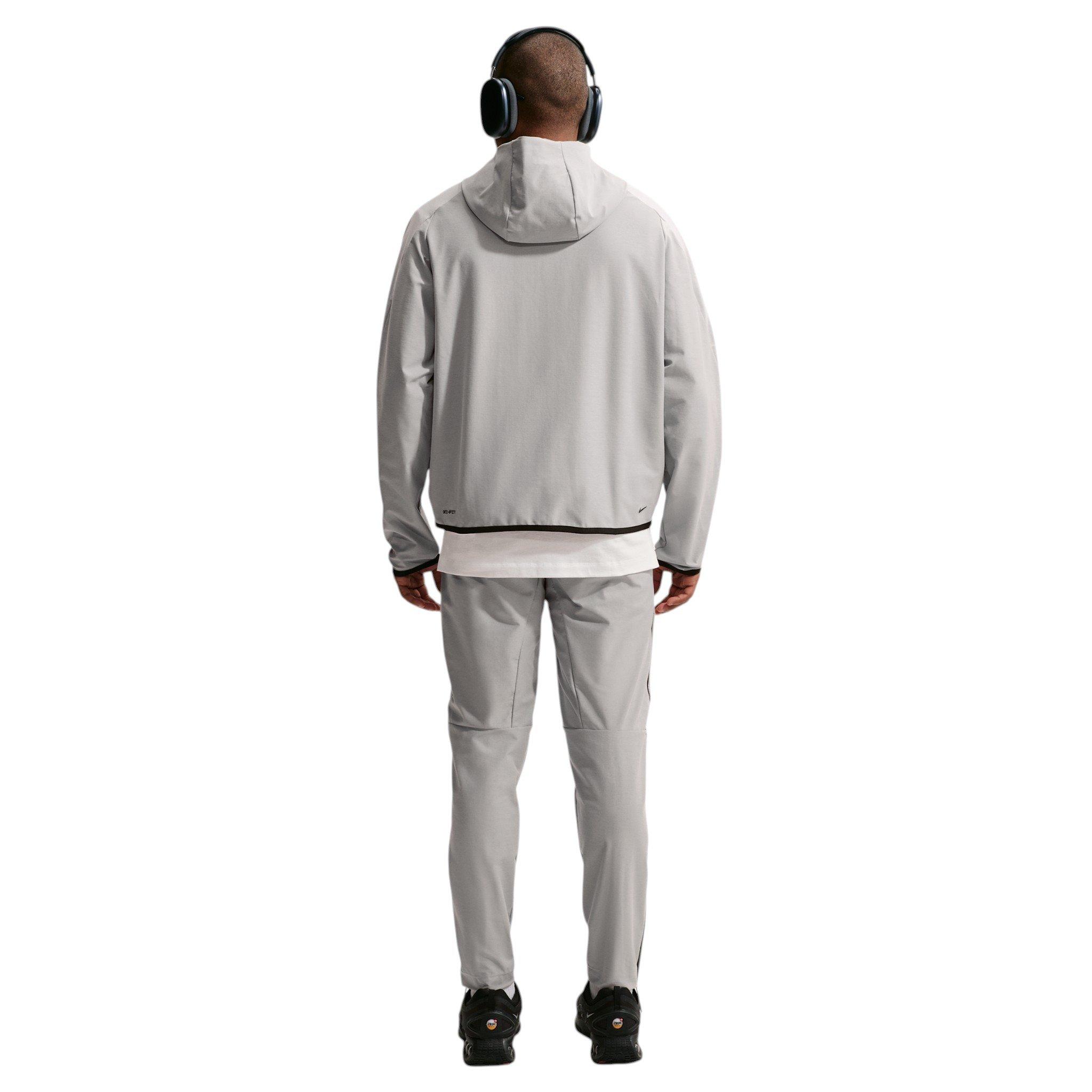 Nike Men's Tech Dri-FIT Shori Knit Pants - GREY