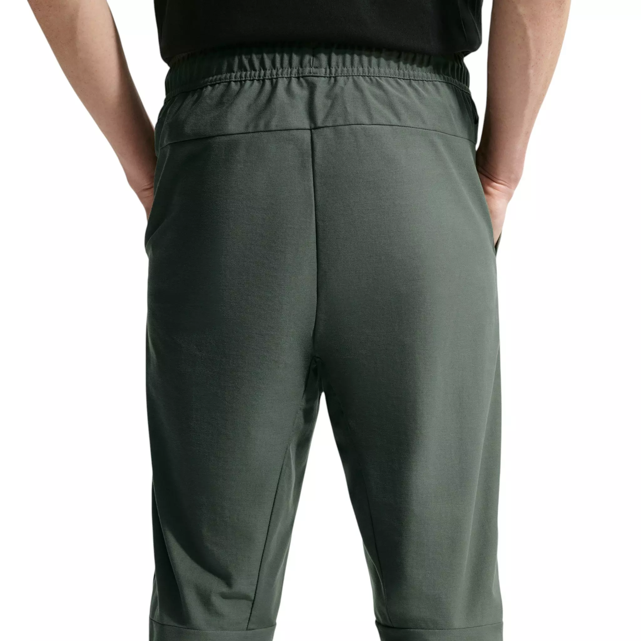 Nike Men's Tech Dri-FIT Shori Knit Pants - GREEN