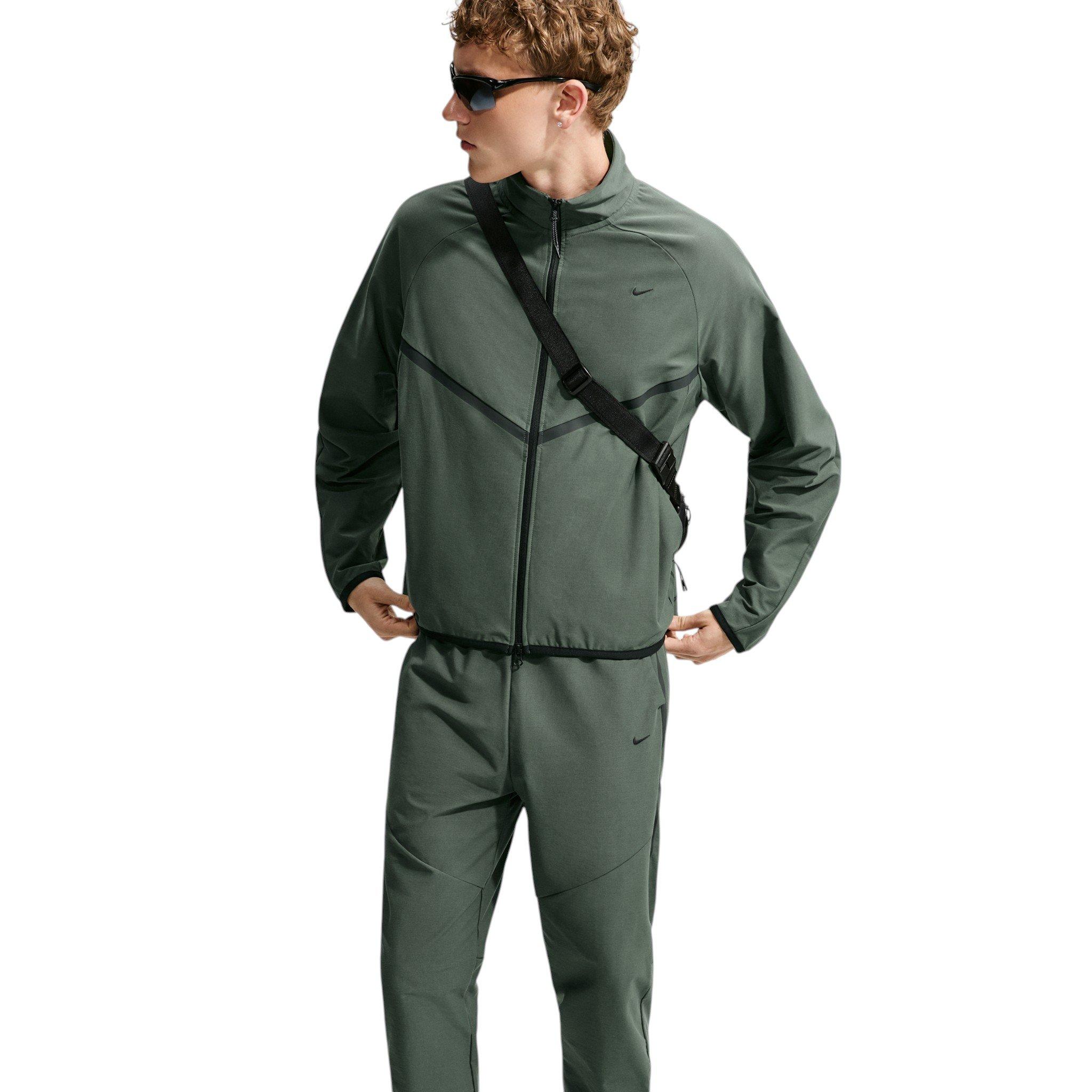 Nike Men's Tech Dri-FIT Shori Knit Pants - GREEN Thumbnail View 3