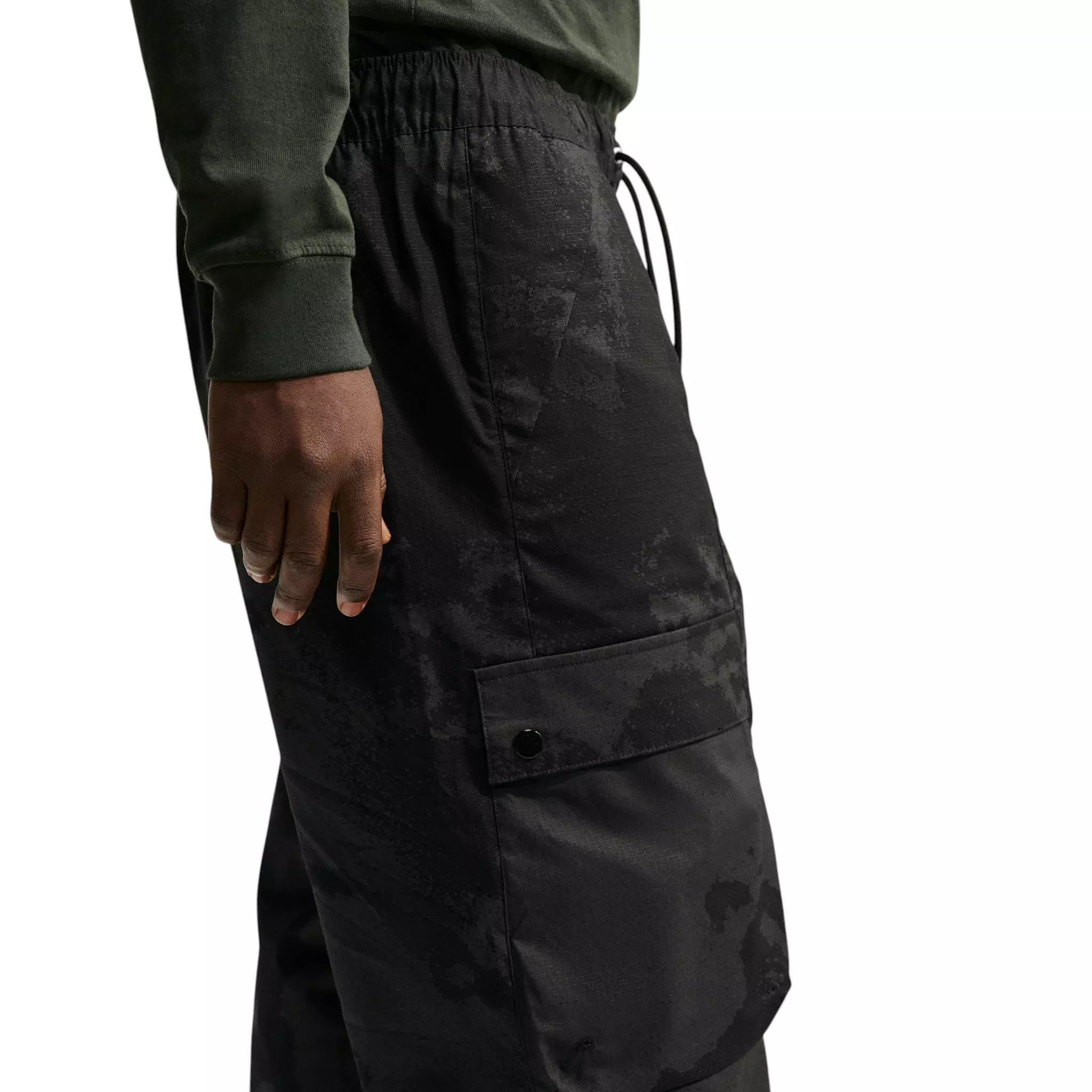 Nike Men's Air Woven All-Over Print Cargo Pants - BLACK