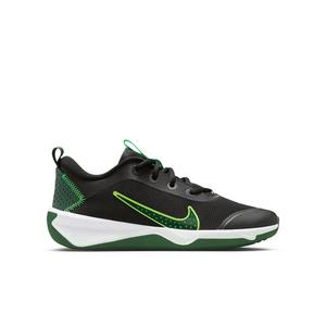 Nike Omni Multi-Court "Black/Green Strike/Fir" Grade School Boys' Shoe