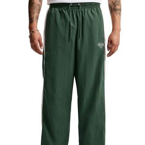 Nike Men's Sportswear Club Track Pants - GREEN