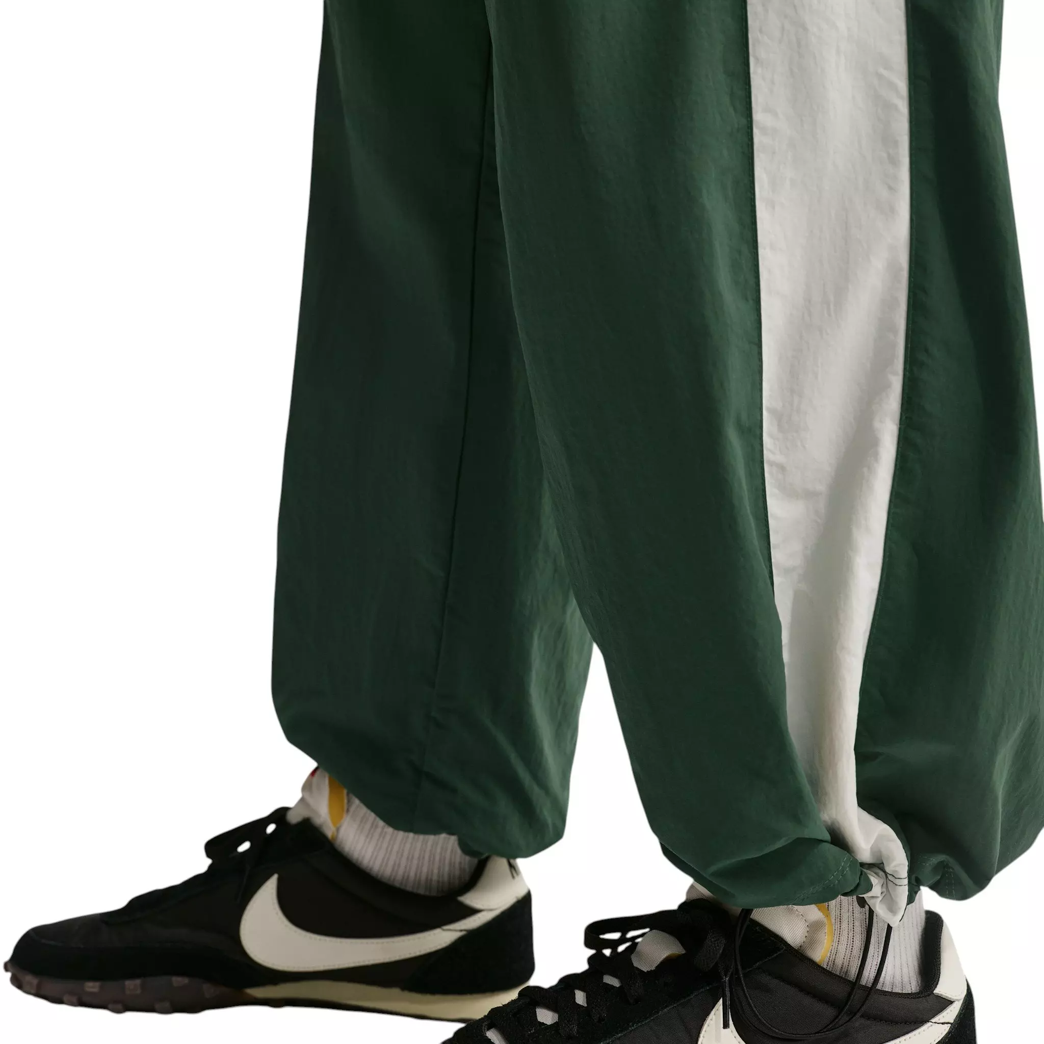 Nike Men's Sportswear Club Track Pants - GREEN