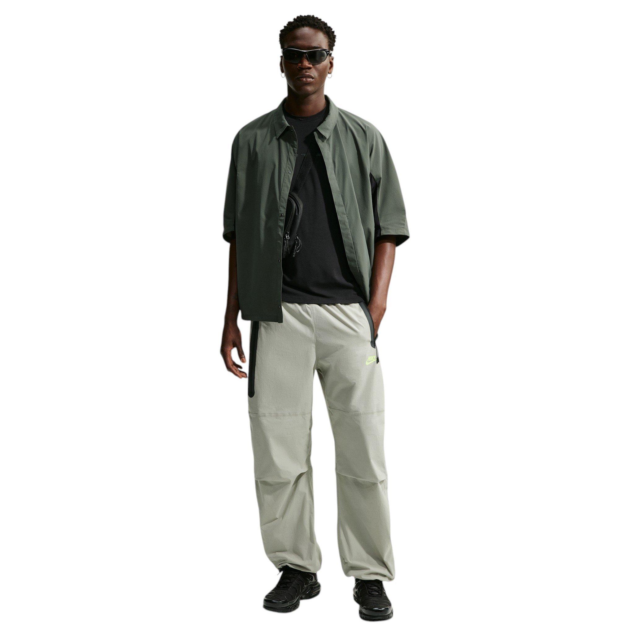 Nike Men's Tech Dri-FIT Woven Pants - GREEN