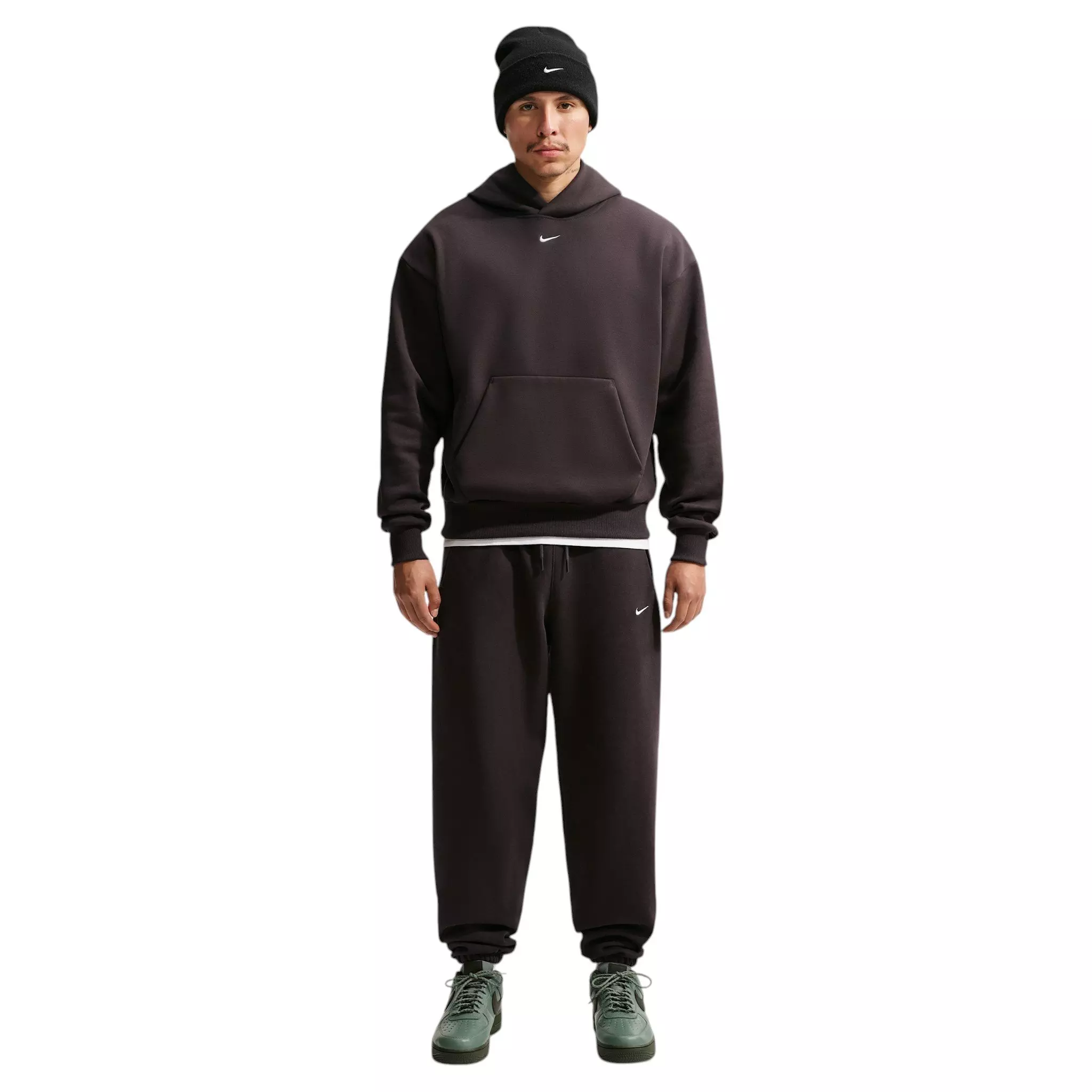 Nike Men's Solo Swoosh Cuffed Pants - BROWN