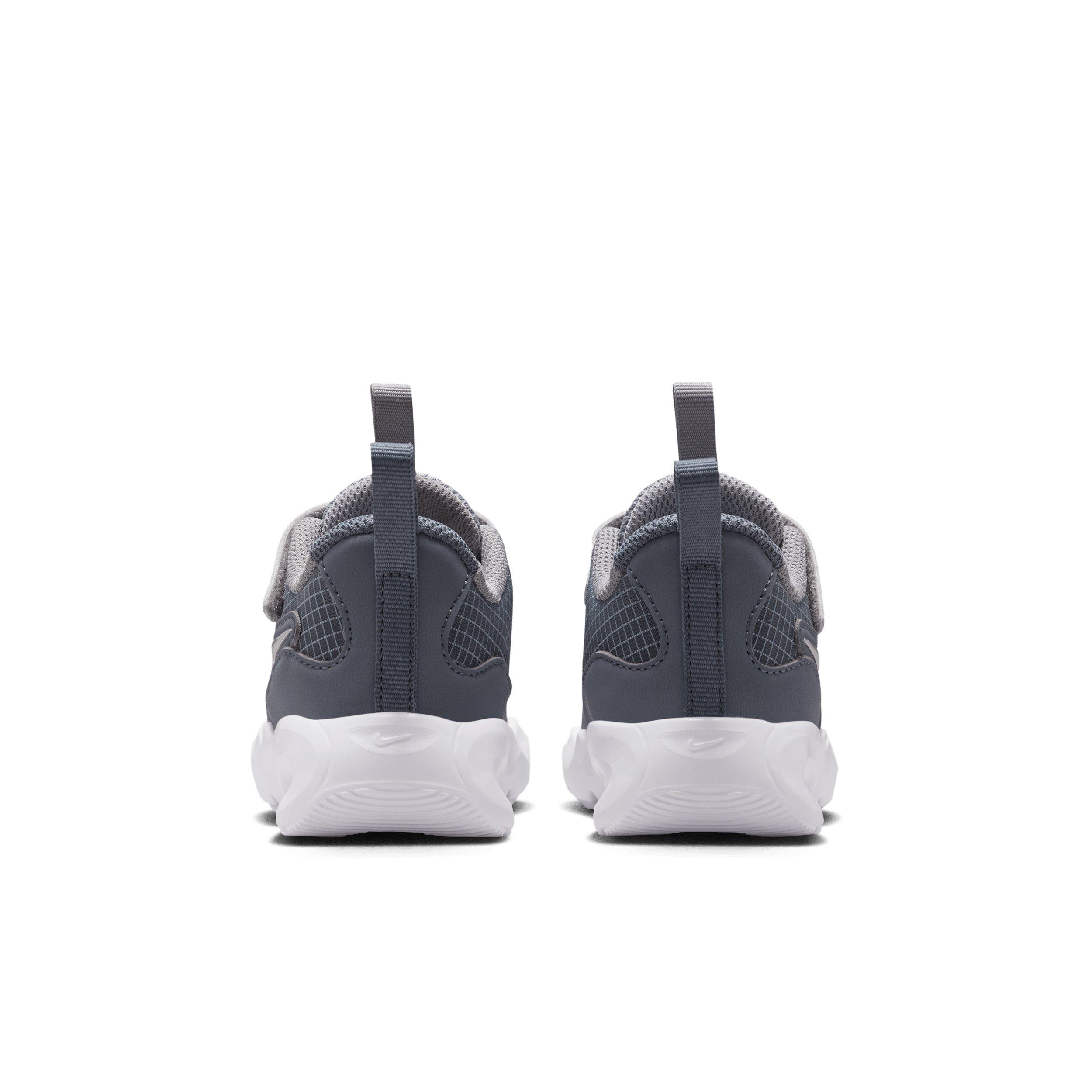 Nike Air Max Nova Infant Boys' "Cement Grey/Light Carbon/Ghost/Metallic Silver" Shoe