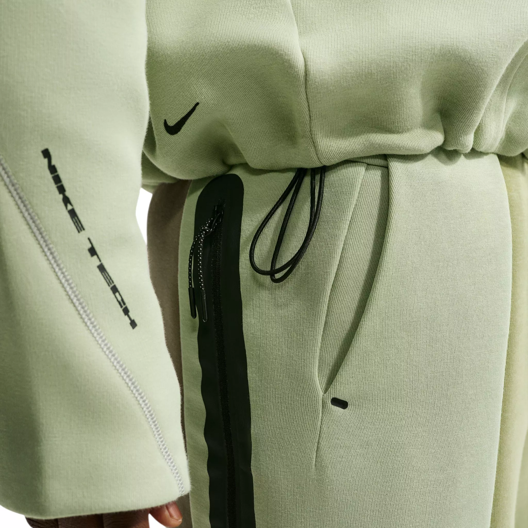Nike Men's Tech Fleece Full-Zip Hoodie - GREEN