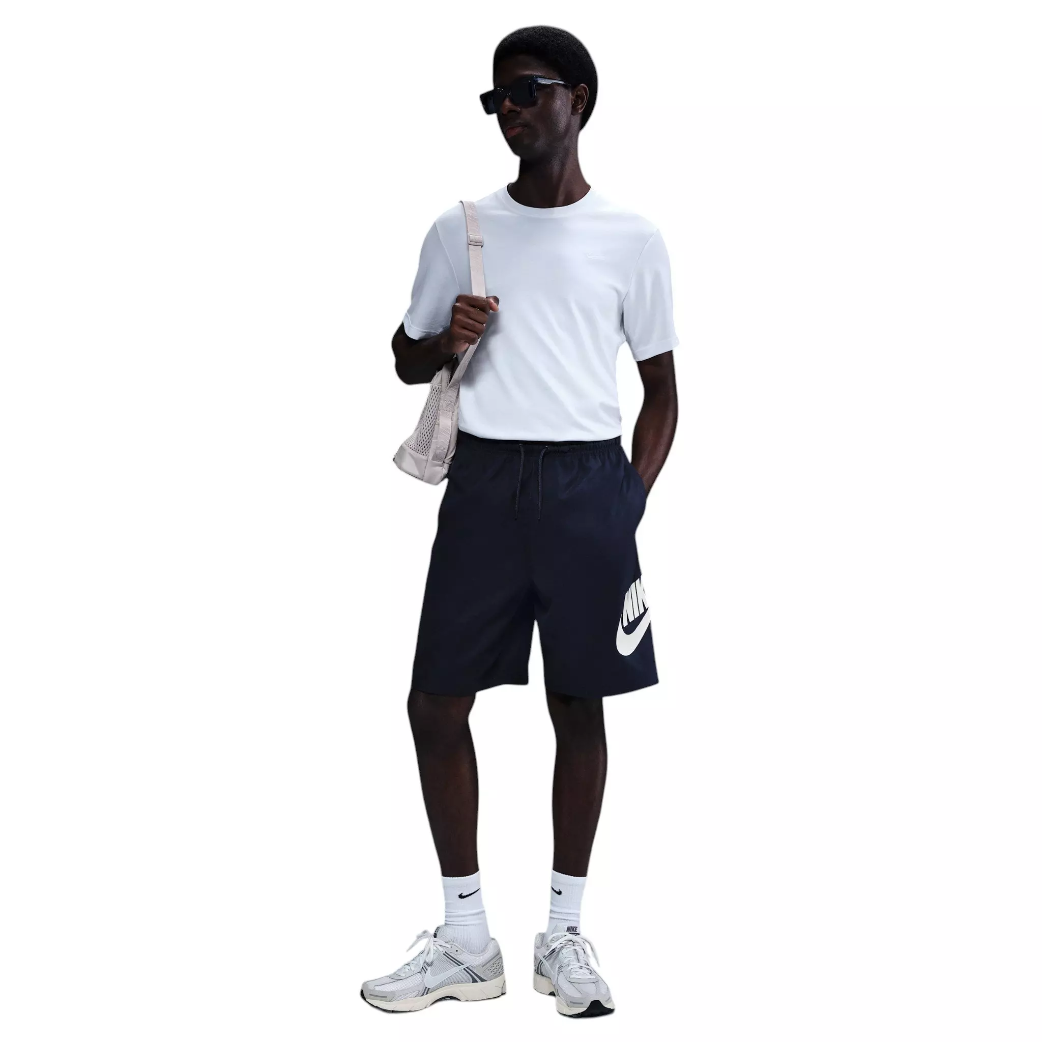 Nike Men's Club Woven Shorts - BLUE