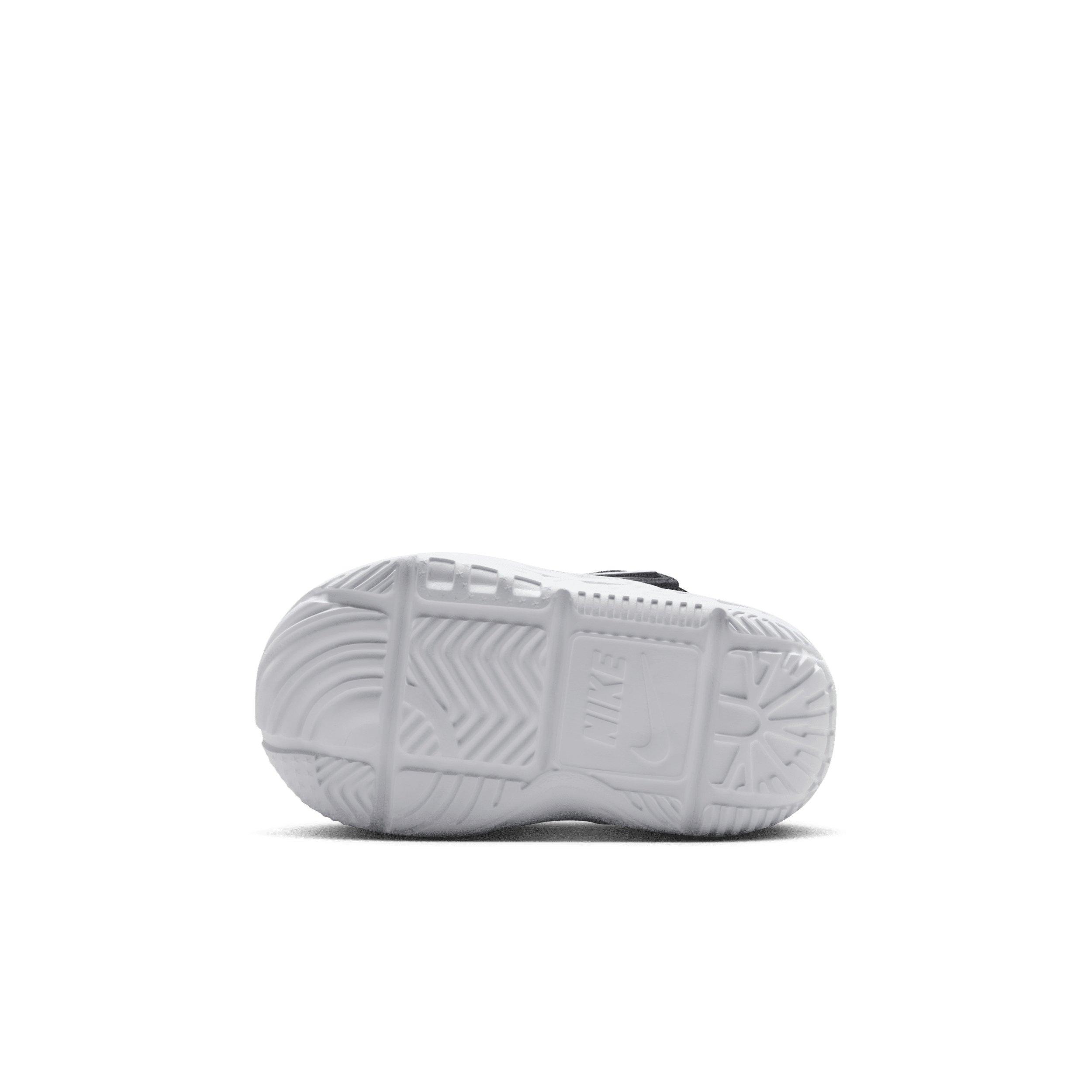 Nike Team Hustle D 12 Infant Boys' "Black/Anthracite/White" Basketball Shoe